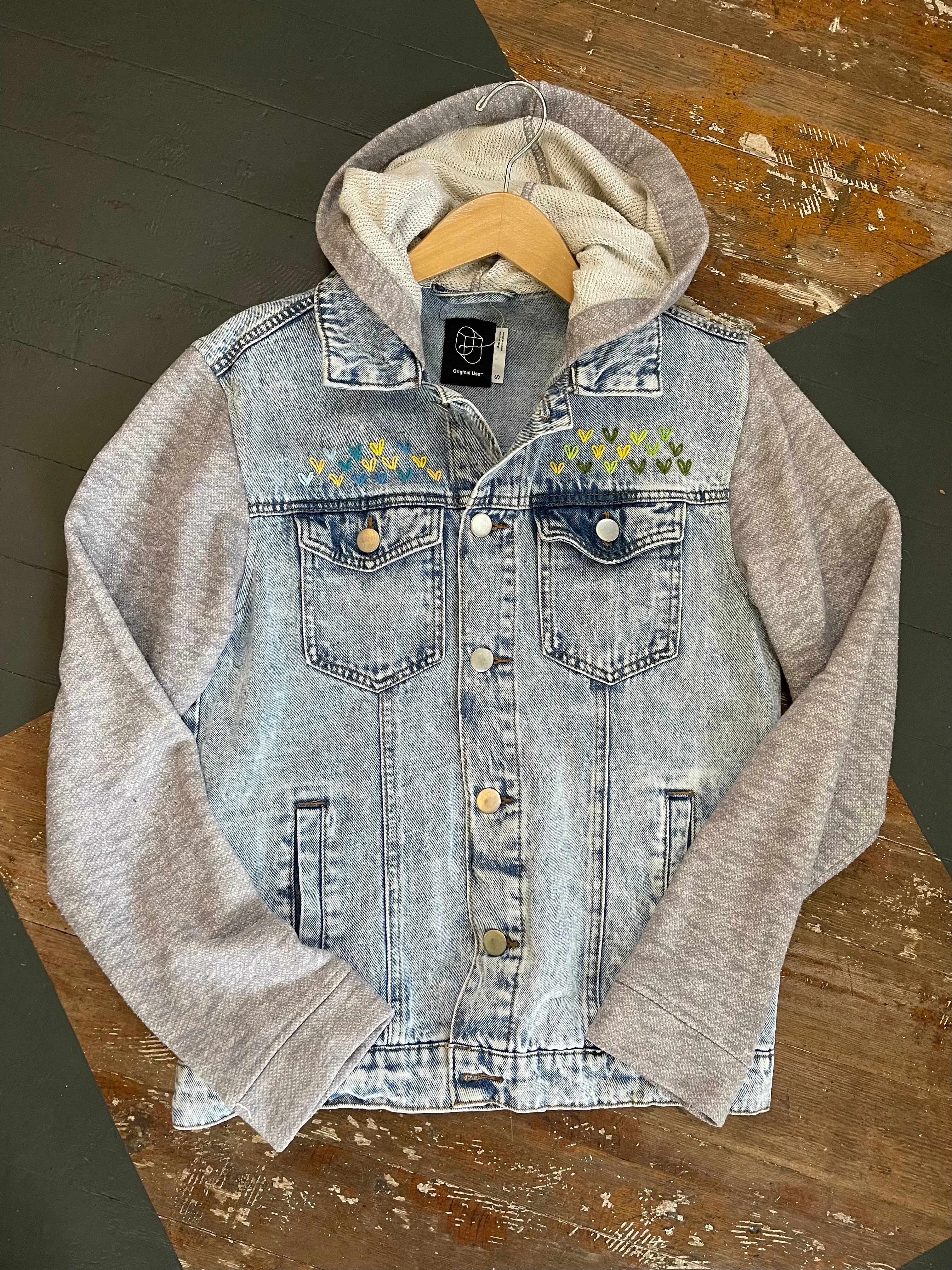 EMBROIDERED HEART JEAN JACKET