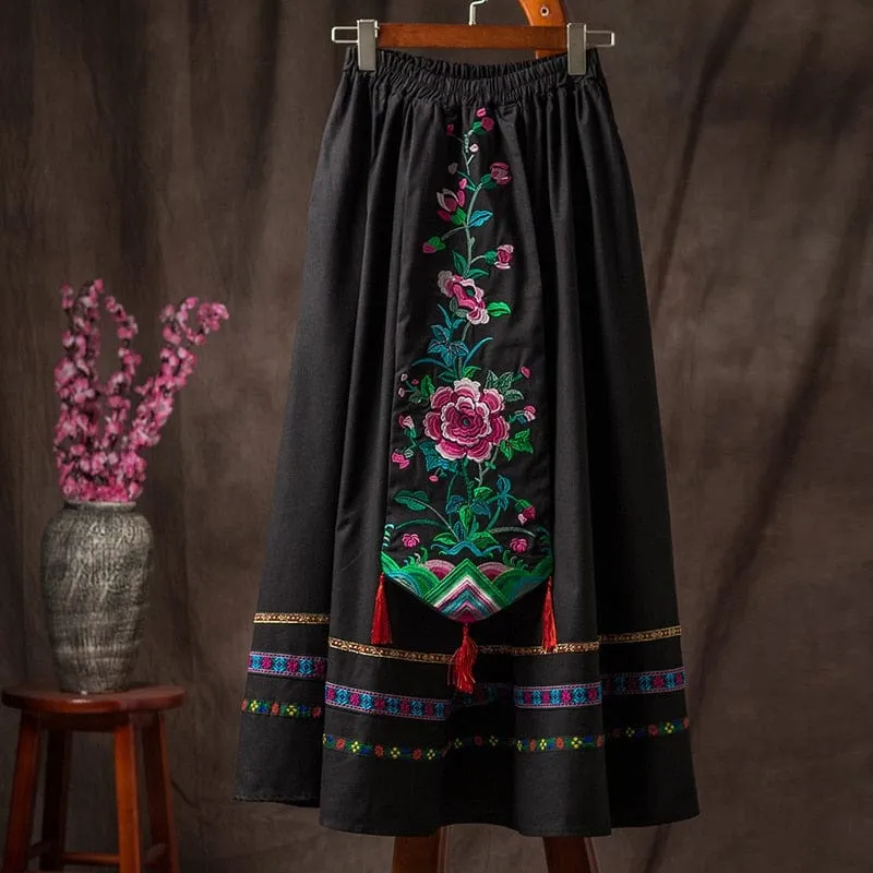 Embroidery Elastic Floral Midi Skirt