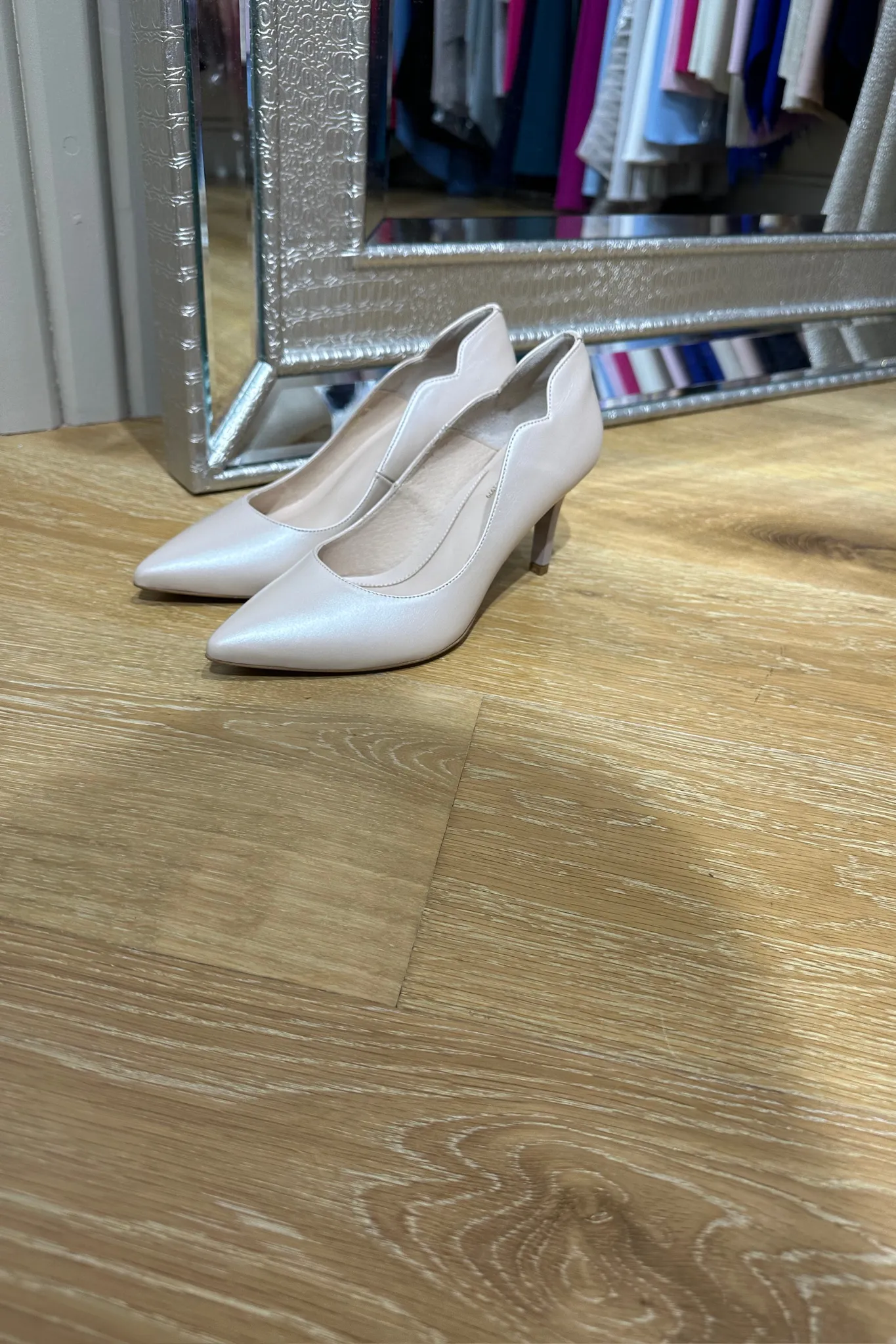 Emis Neutral Medium Heel Court Shoe