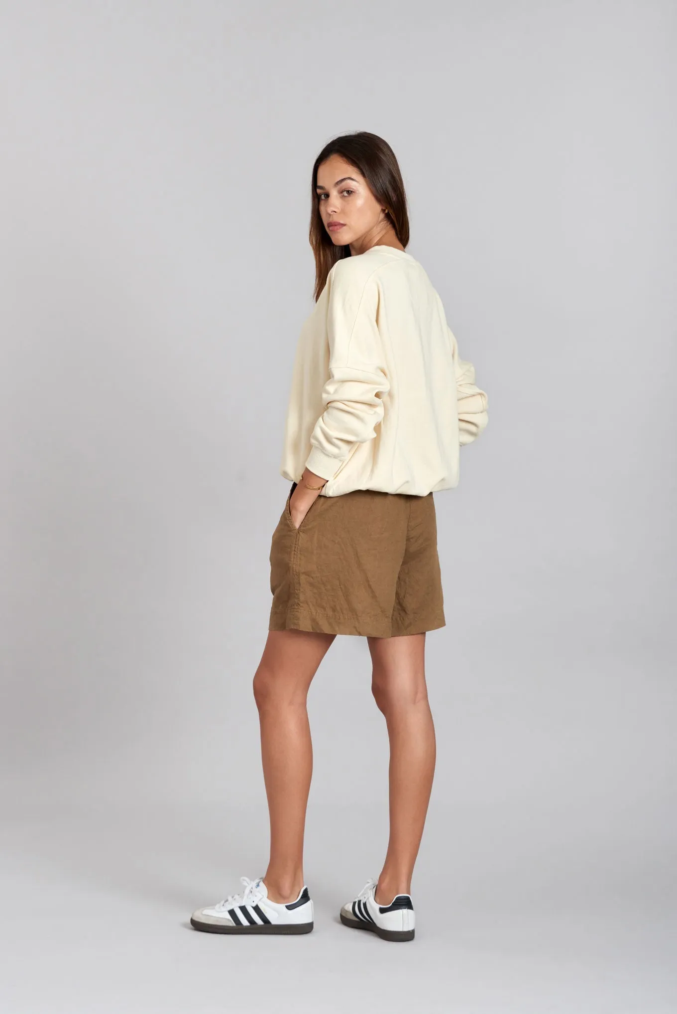 Emmie Linen Shorts Khaki