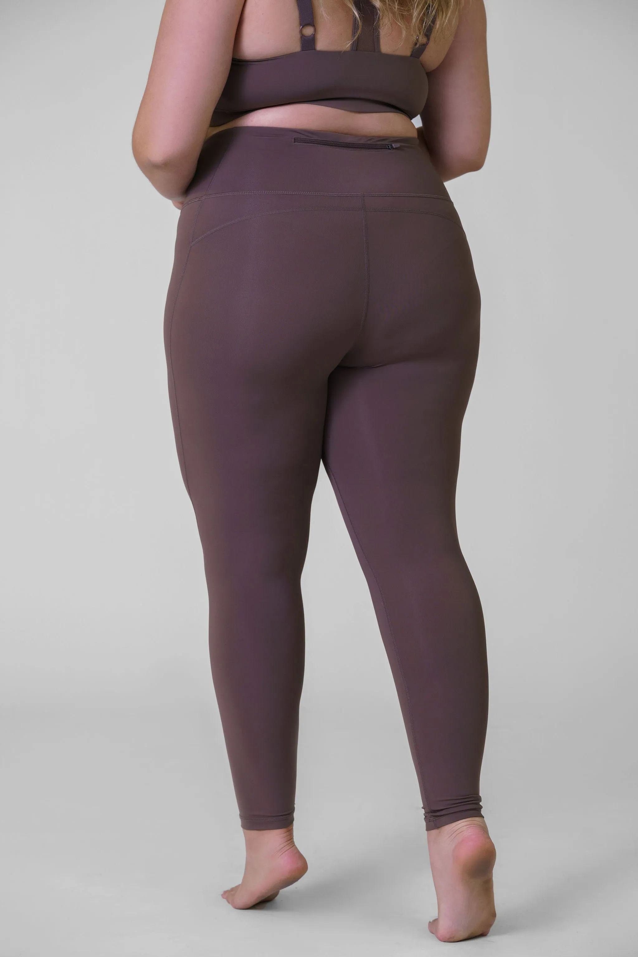 ESSENTIAL LYCRA-BLEND HIGHWAIST LEGGINGS