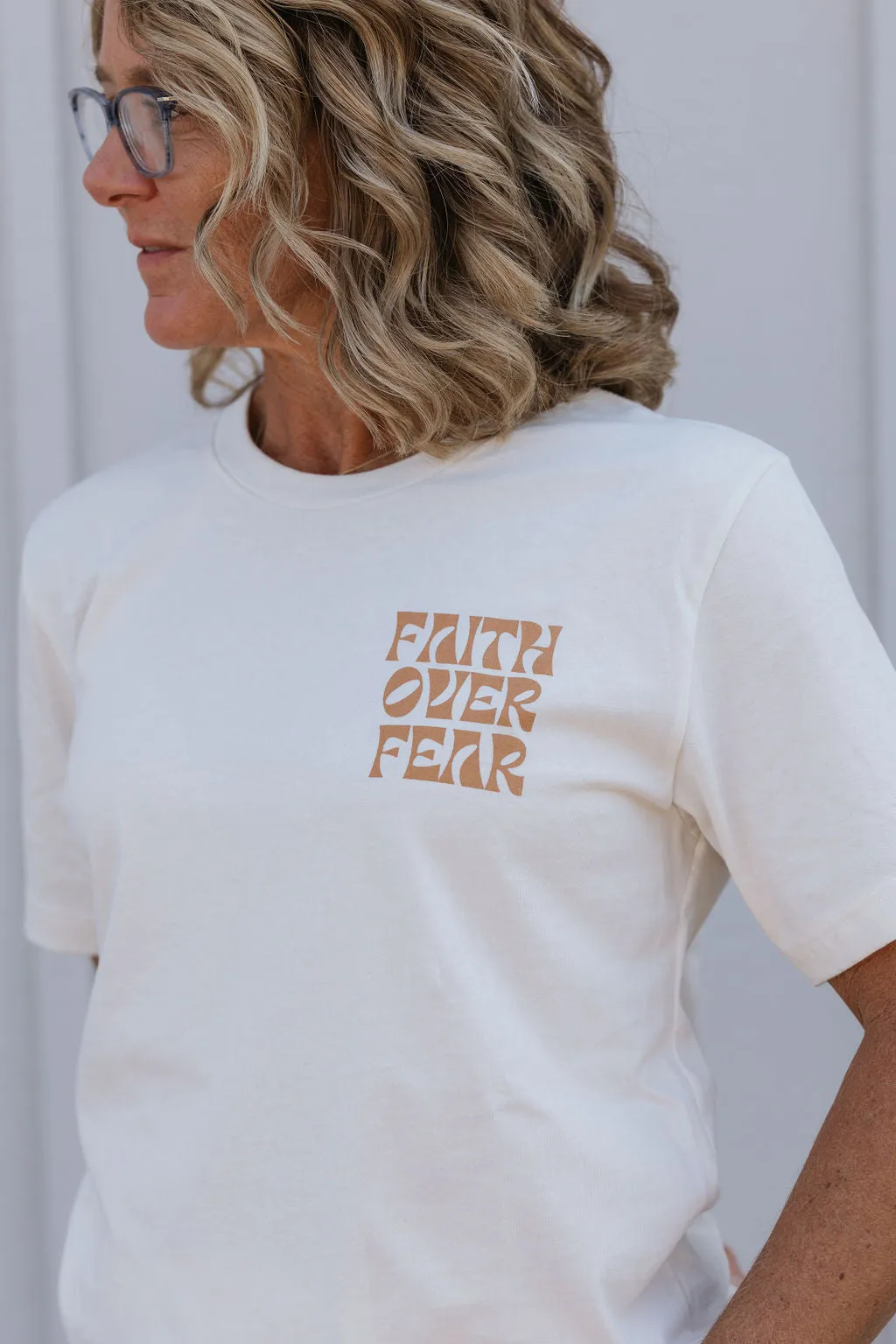 FAITH OVER FEAR GRAPHIC TEE