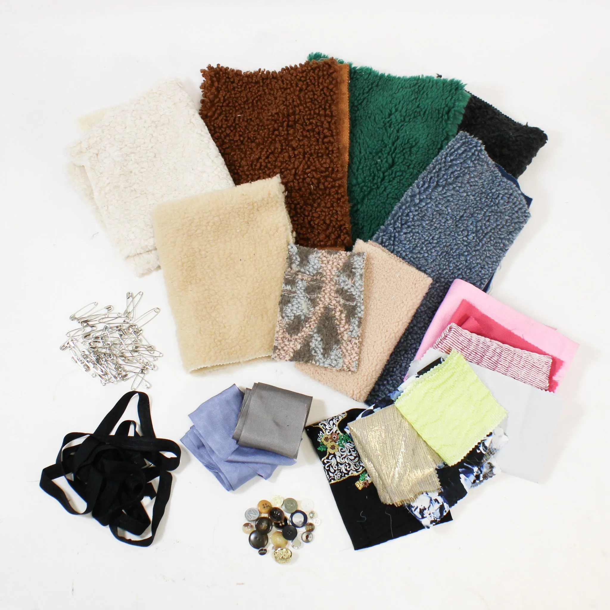 FAUX FUR MENDING KIT