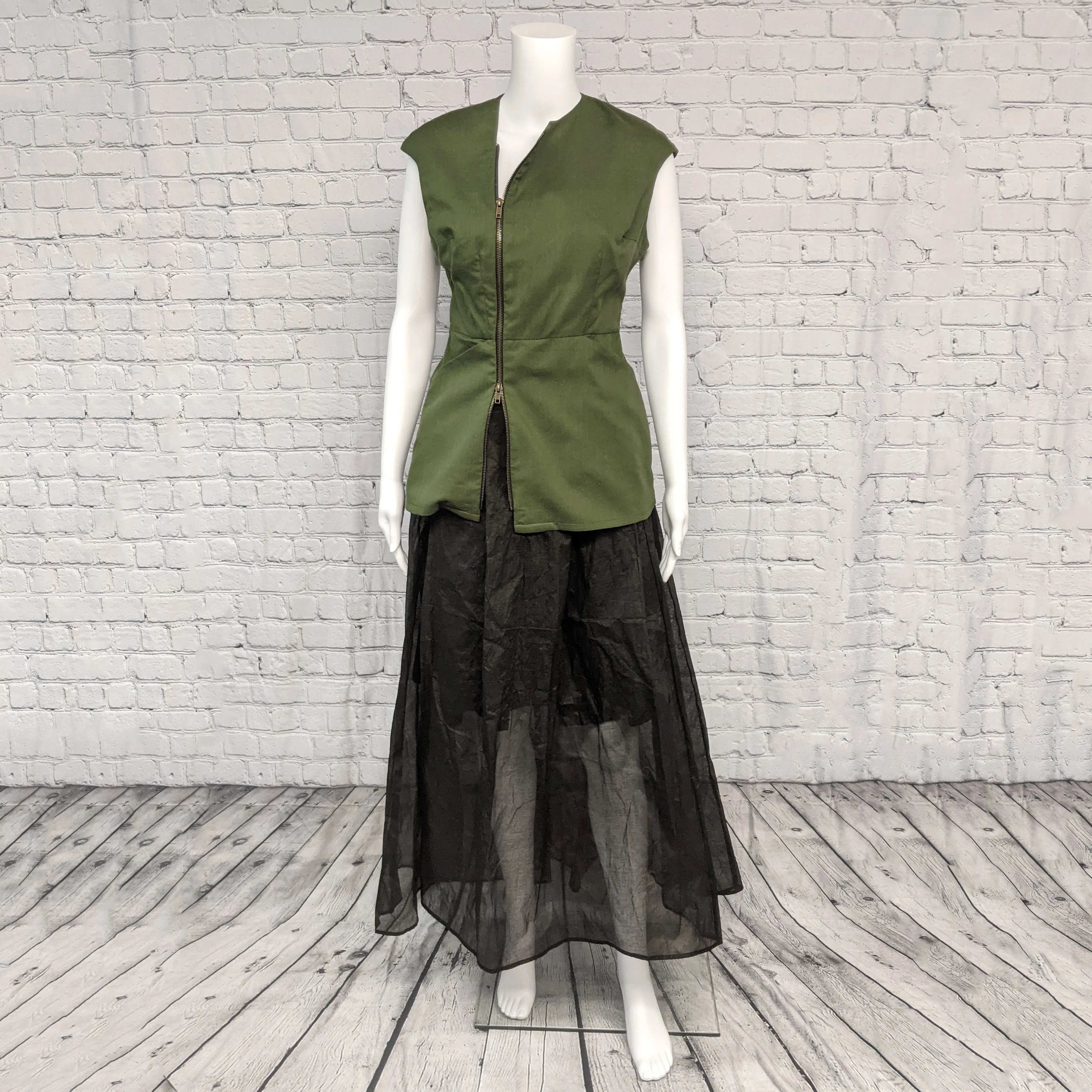 Ferrier Top in Olive by Kim Schalk