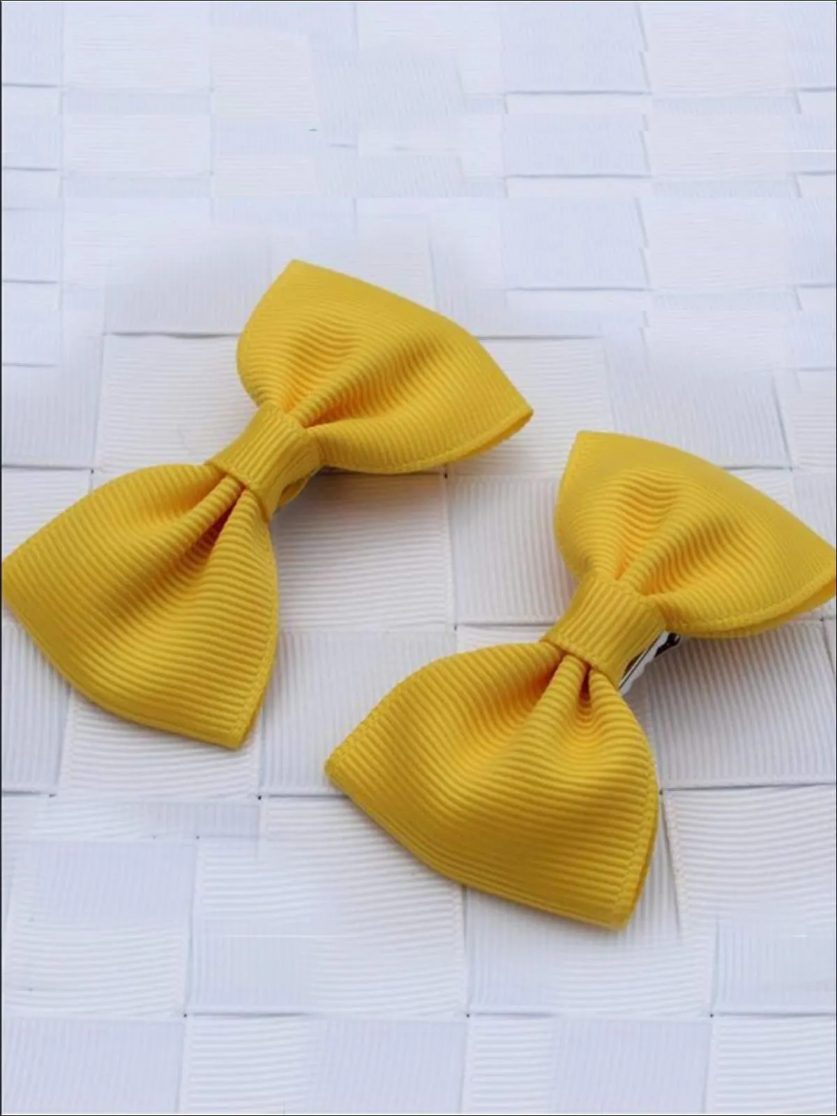 Girls Mini Bow Tie Hair Clips ( Multiple Color Options)