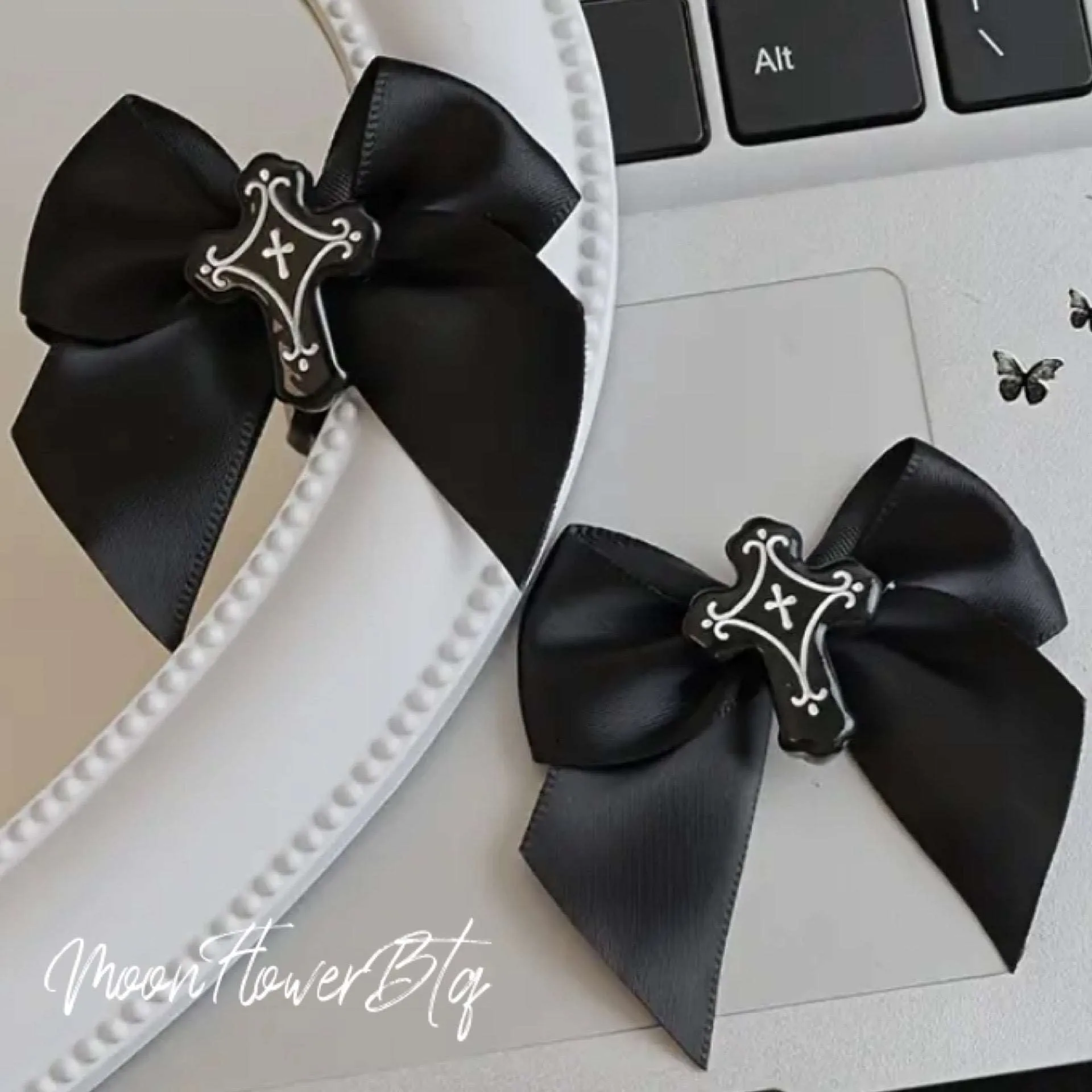 Gothic Cross Hair Bow Set