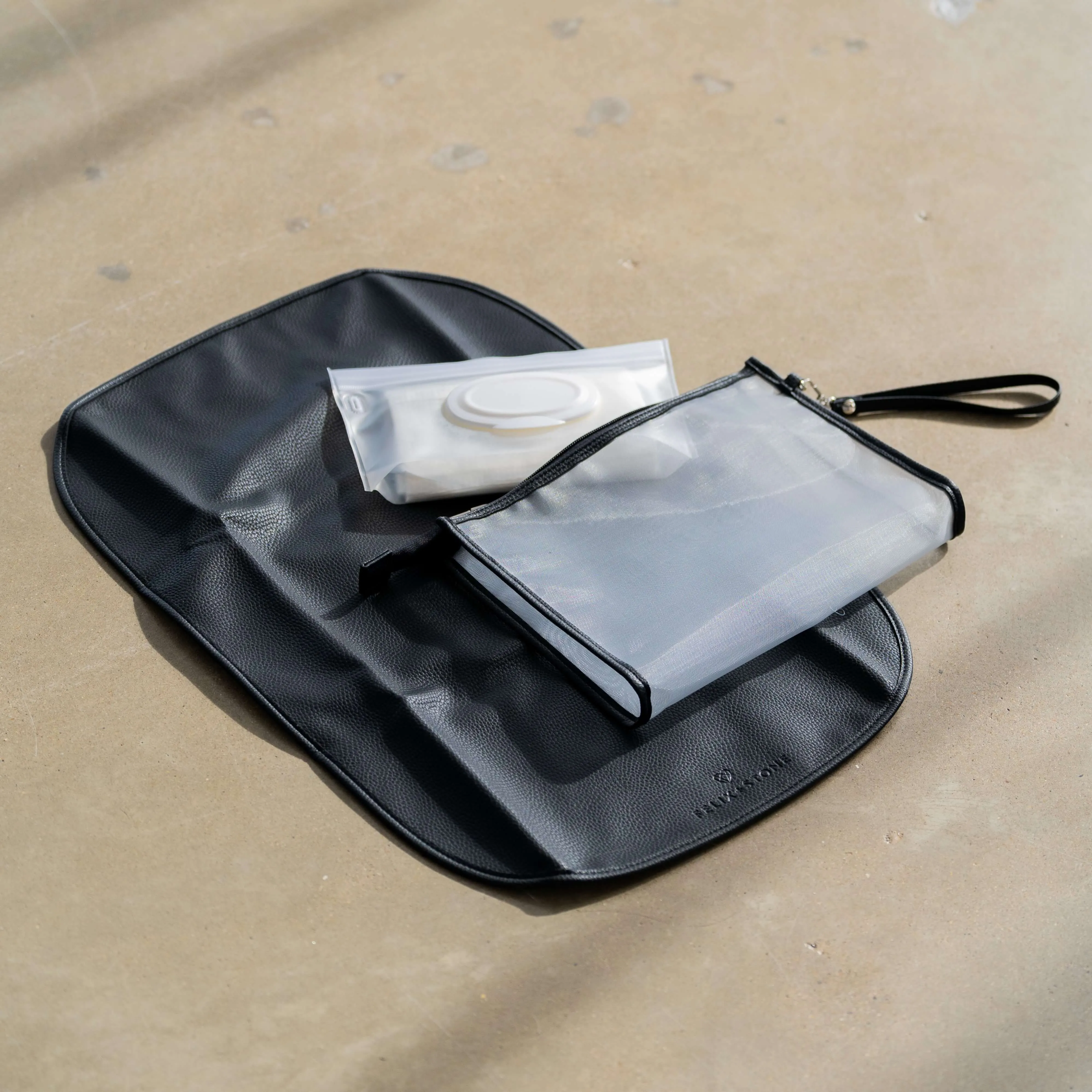 Grab & Go Nappy Changing Clutch - Black