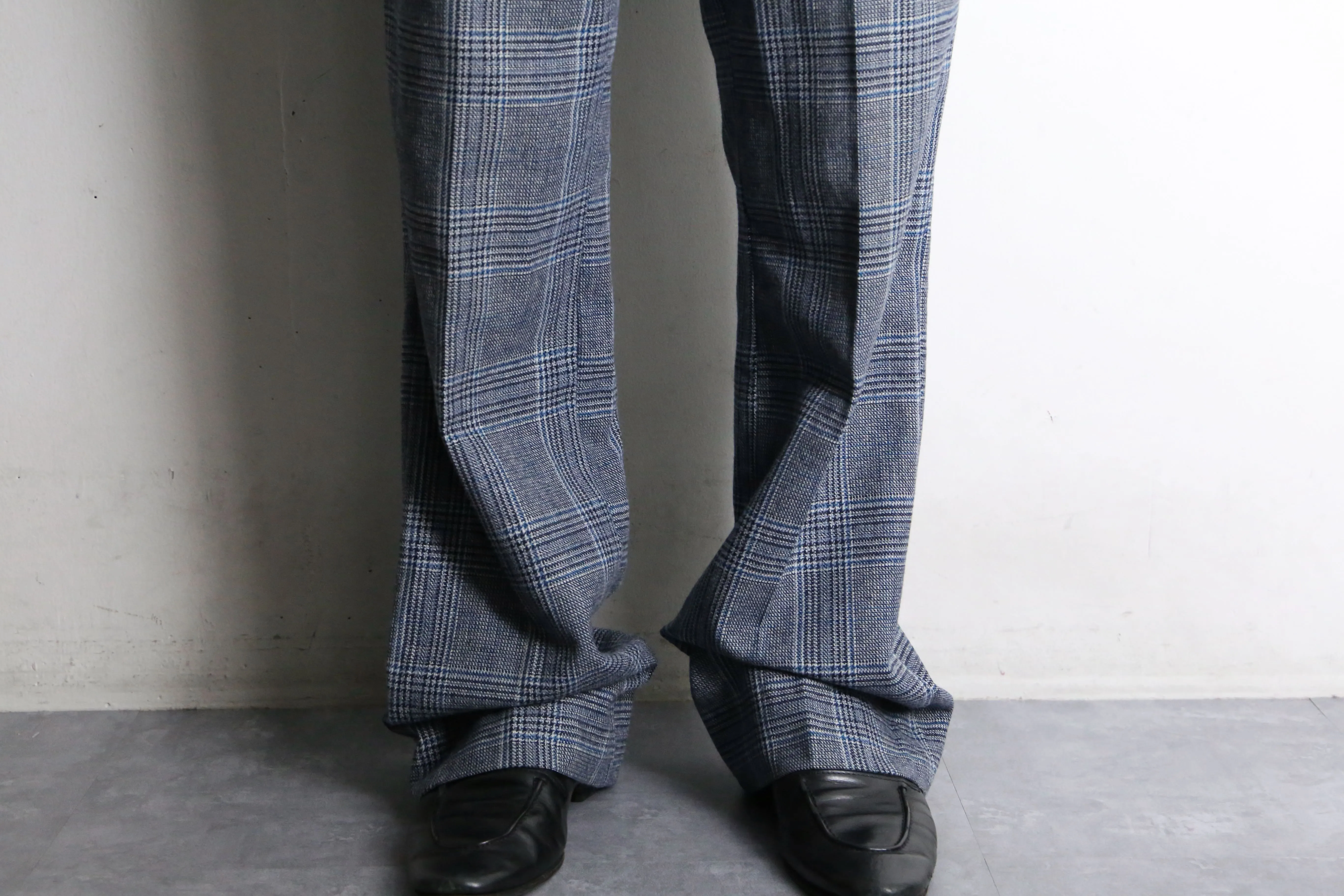 grayish check pattern straight slacks