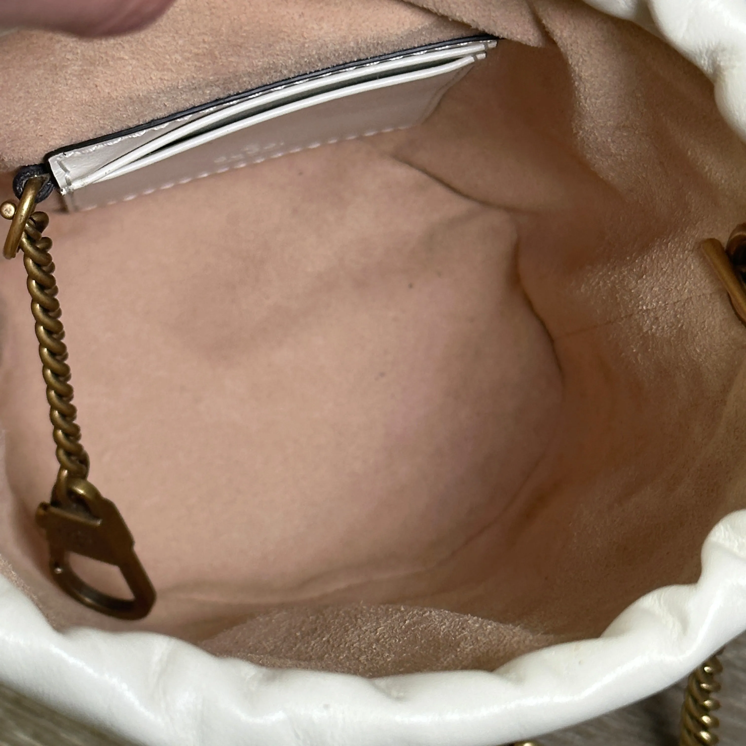 Gucci GG Marmont Mini Bucket Bag - White