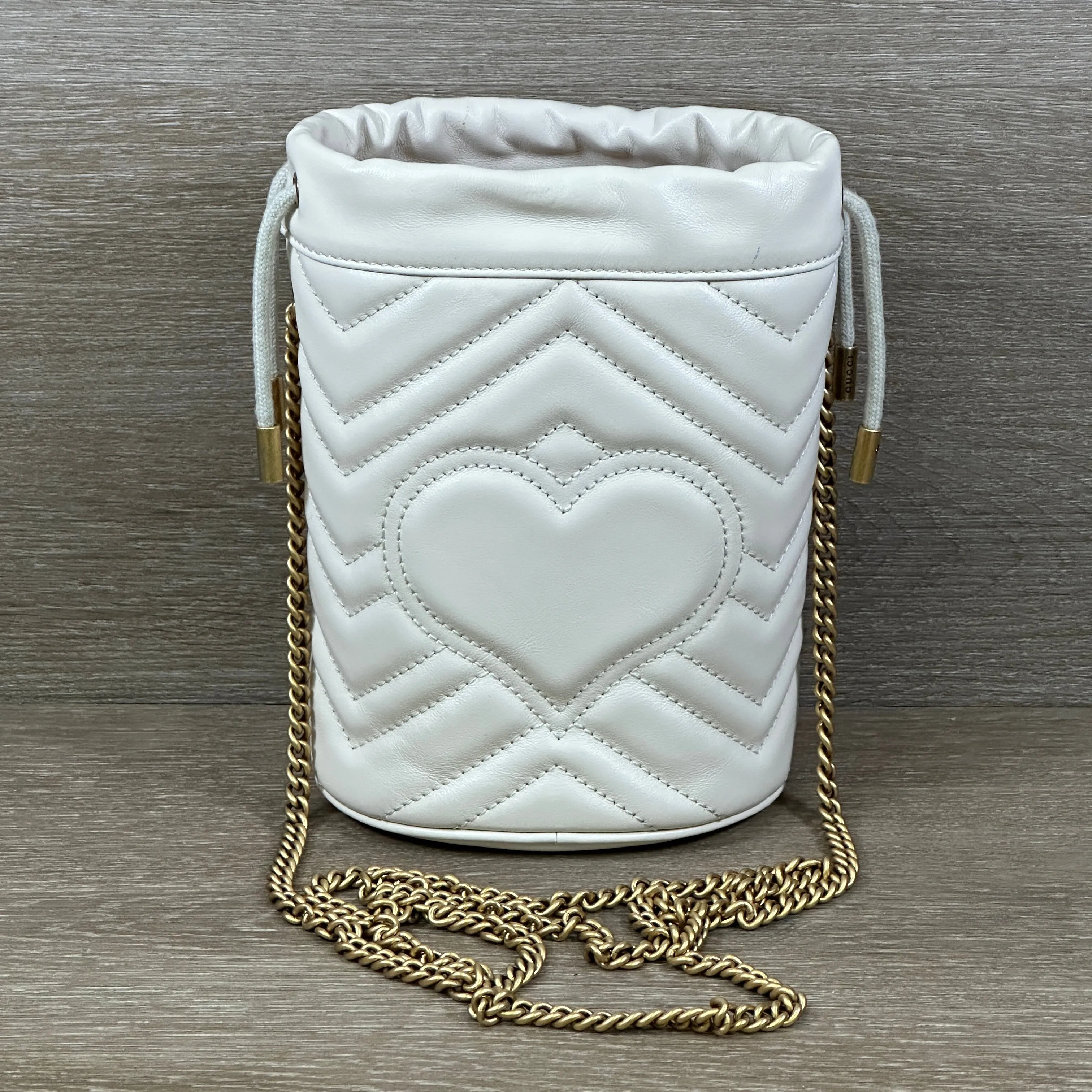 Gucci GG Marmont Mini Bucket Bag - White