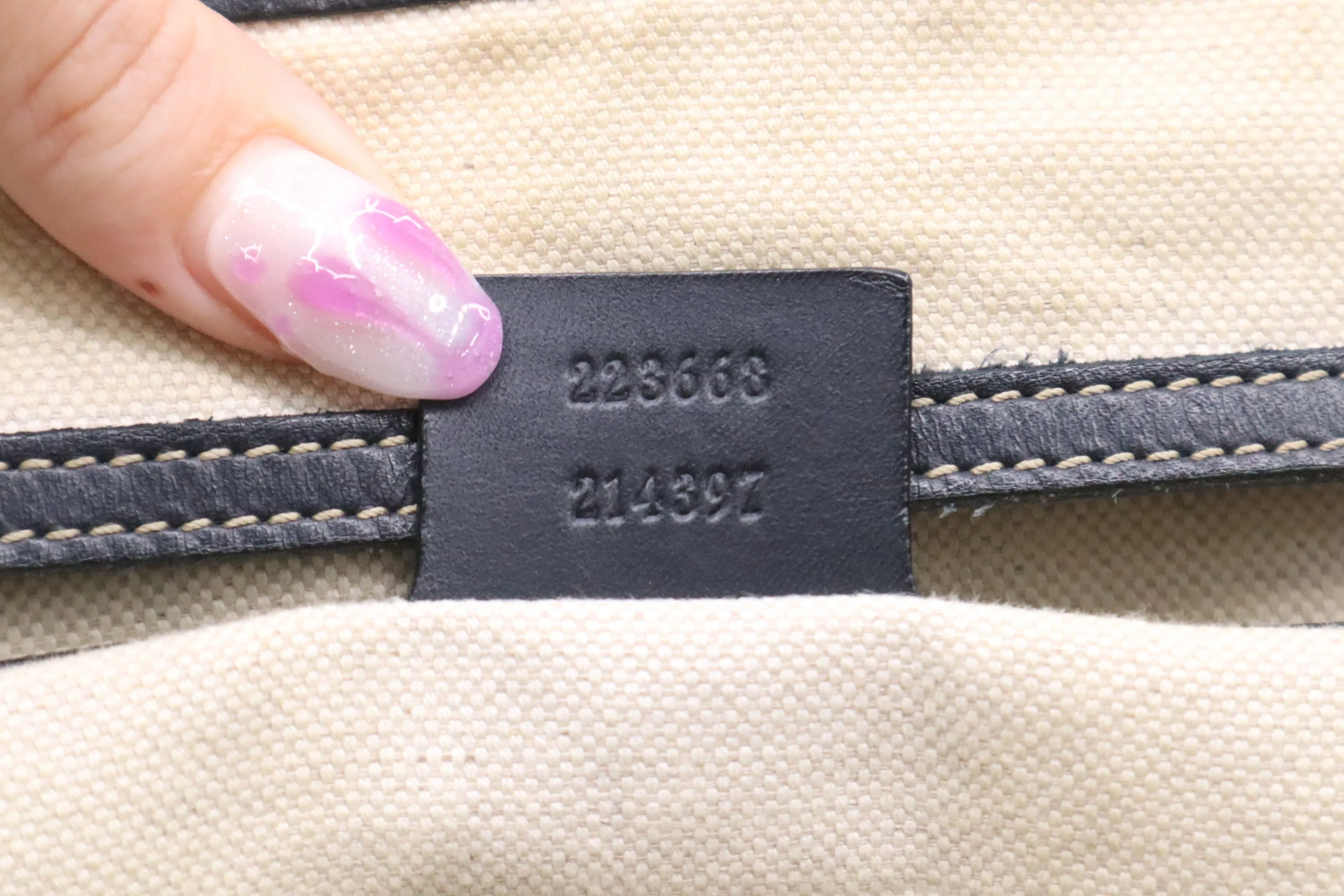 Gucci Tote in Navy GG Supreme Canvas