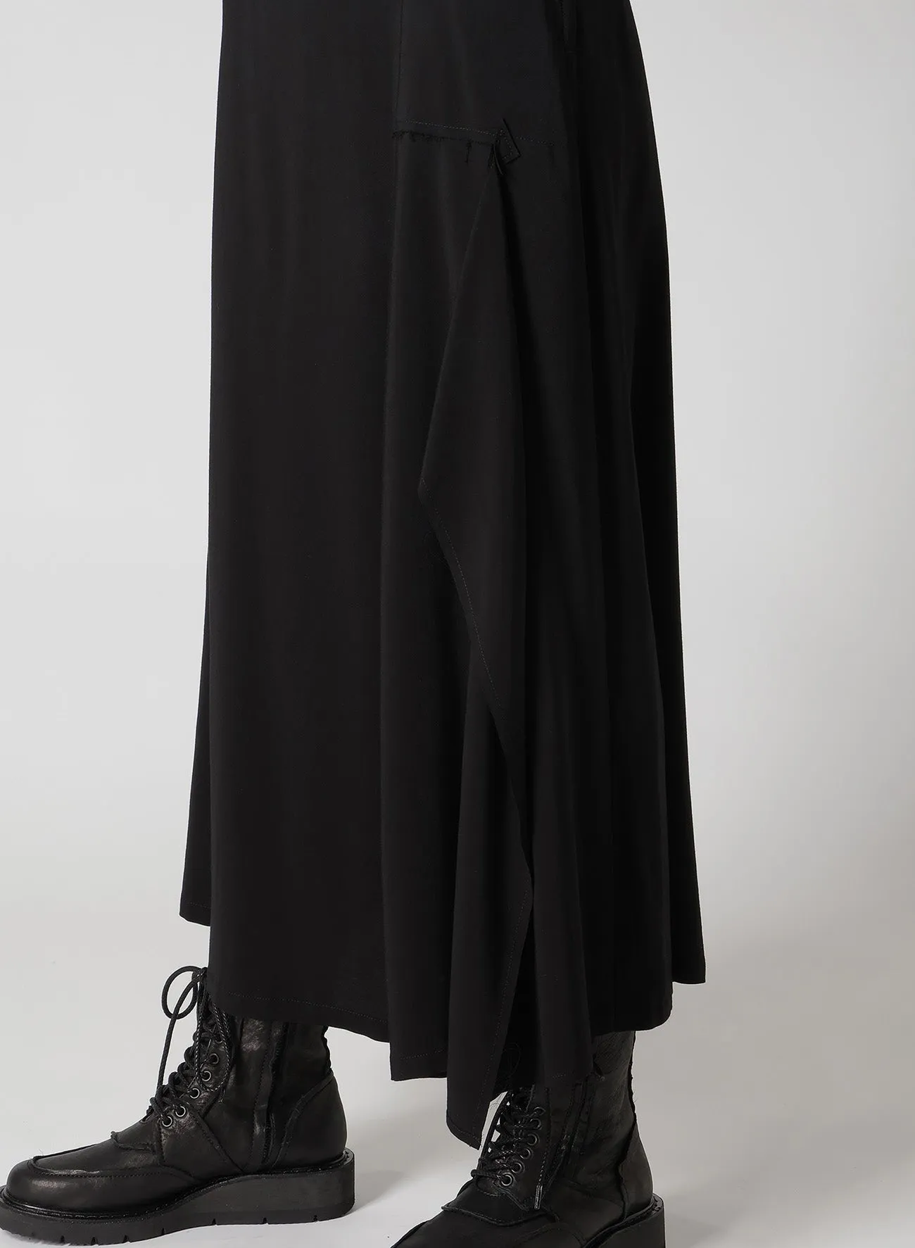 HARD TWISTED GABARDINE LEFT SIDE FLAP PANTS