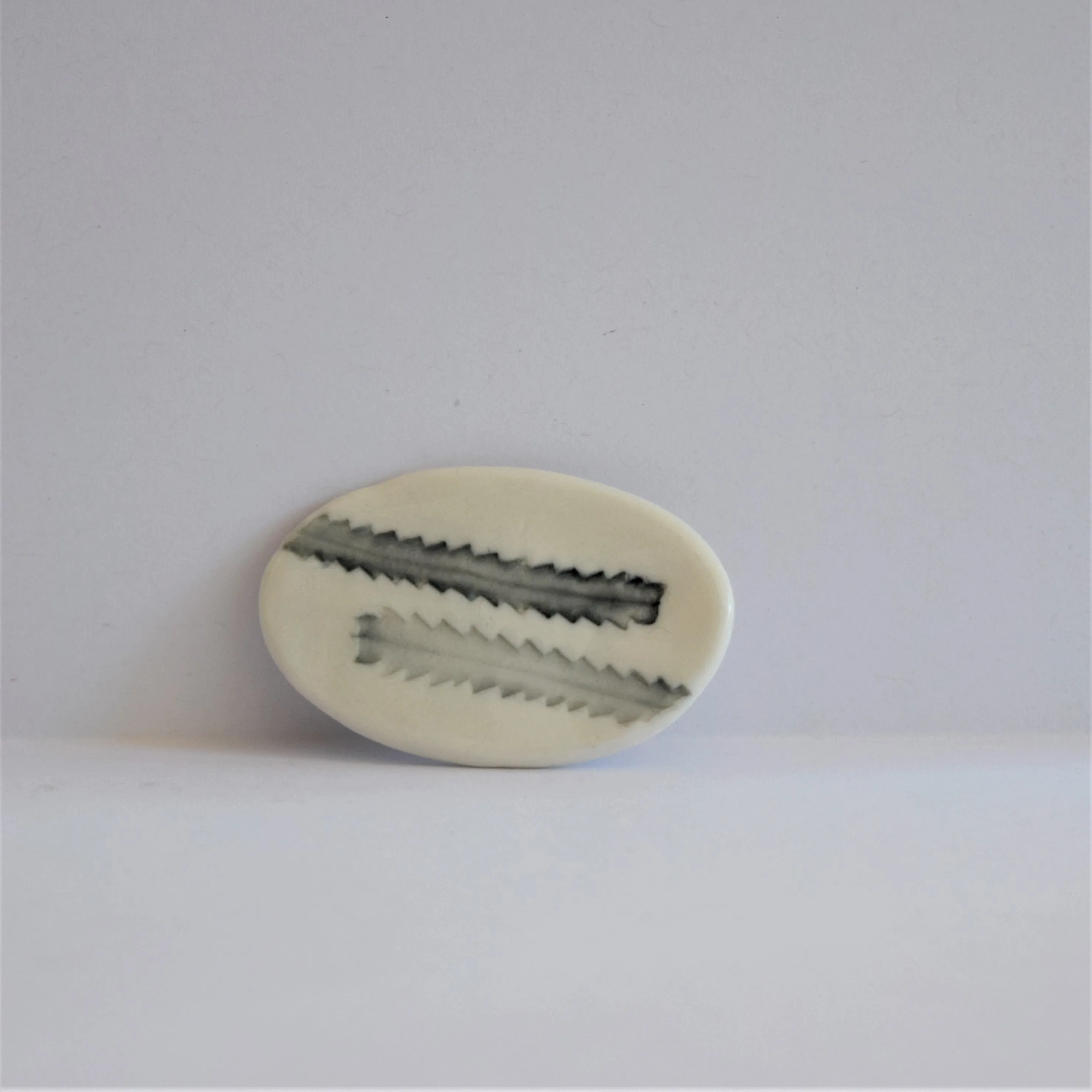 Helena Waldmann - Ceramic Brooch (hwal02)