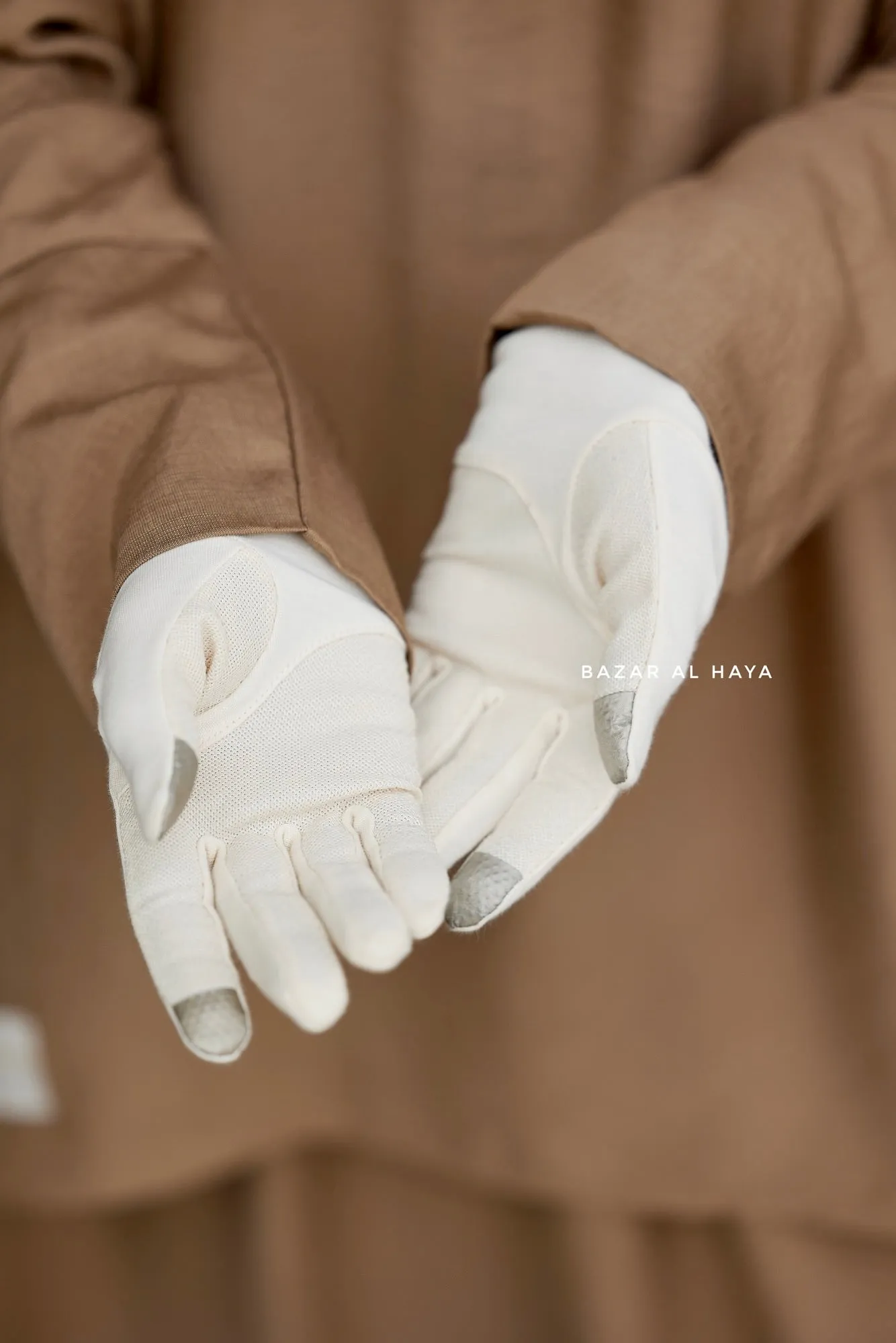 Ivory Plain Touch Screen Gloves - One Size