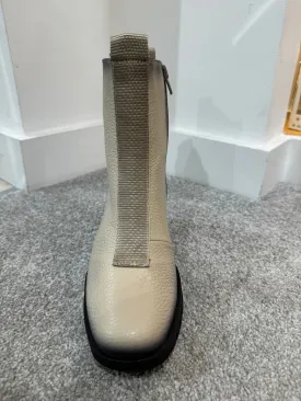 JOSE SAENZ Beige Heel Boots