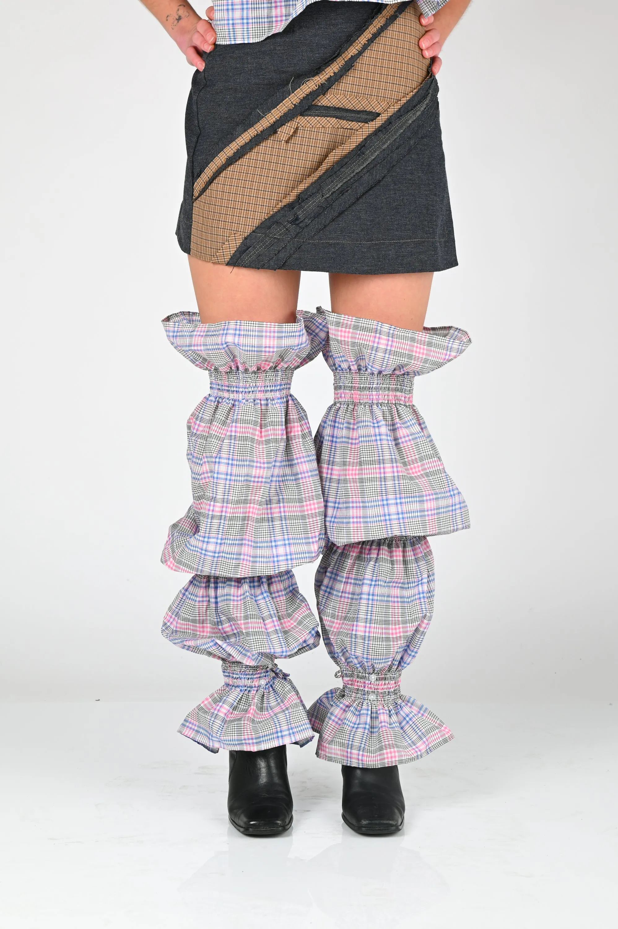 KATALYST 'Shirred' Sleeves/Legwarmers in Newspaper