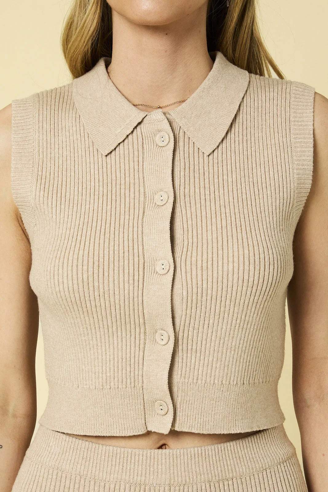 Kensie Button Front Collared Tank Top in Taupe