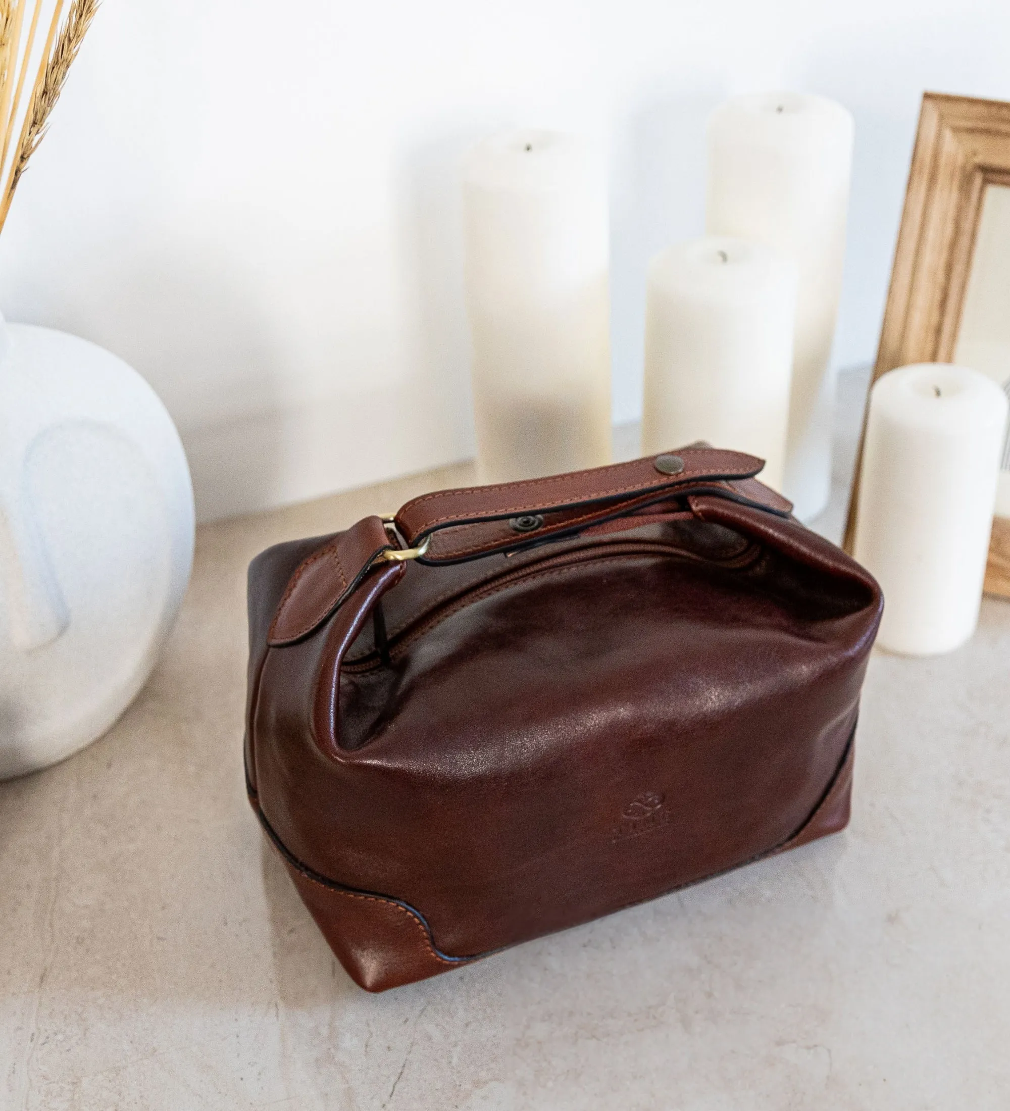 Leather Toiletry Bag for Women - Autumn Leaves