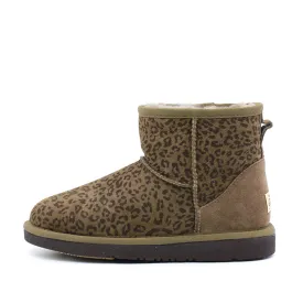 Leo Print Short Ugg Boot - Mushroom