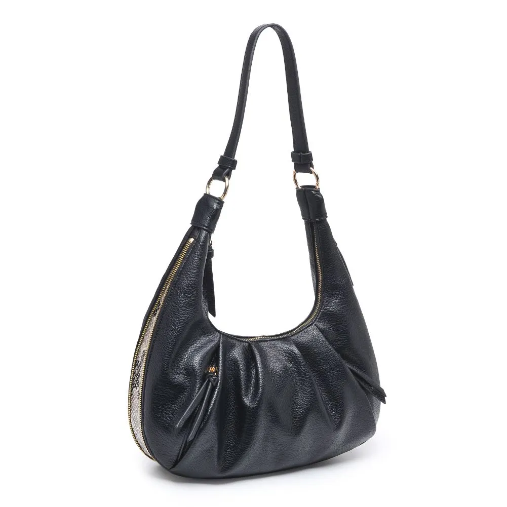 Leora Hobo