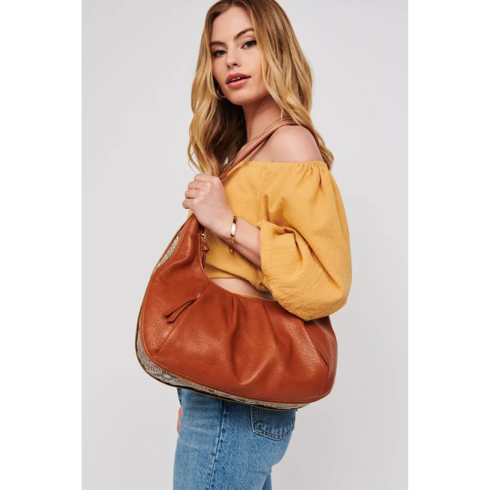 Leora Hobo