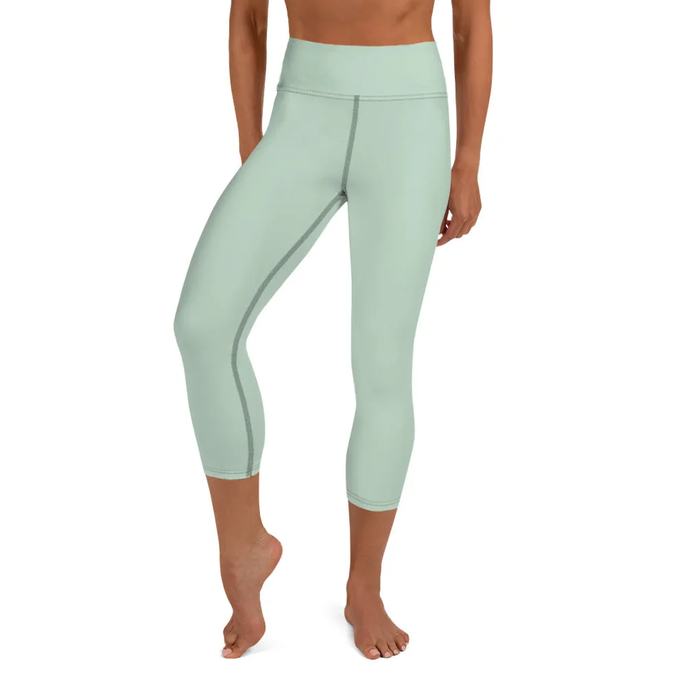 Lime Green Yoga Capri Leggings, Solid Pastel Green Color Women's Elastic Workout Capris Tights - Made in USA/EU/MX