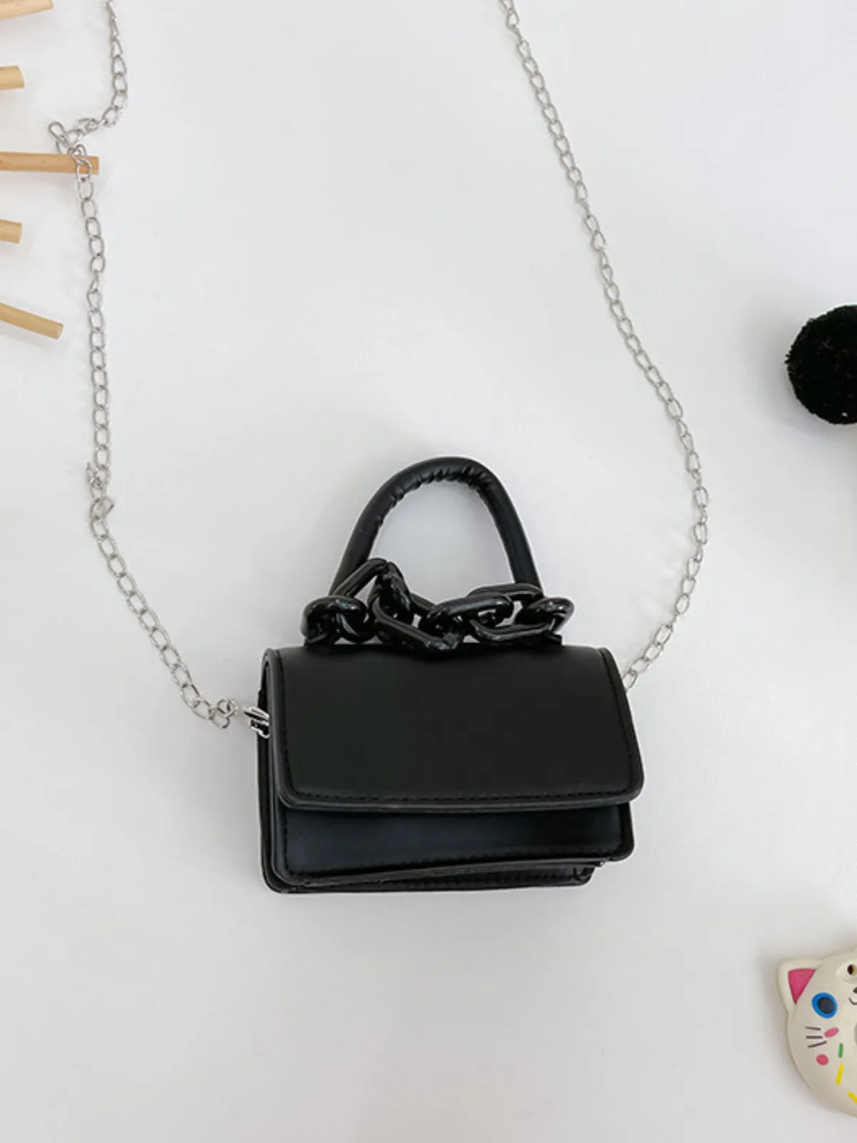 Linked In Style Mini Shoulder Handbag