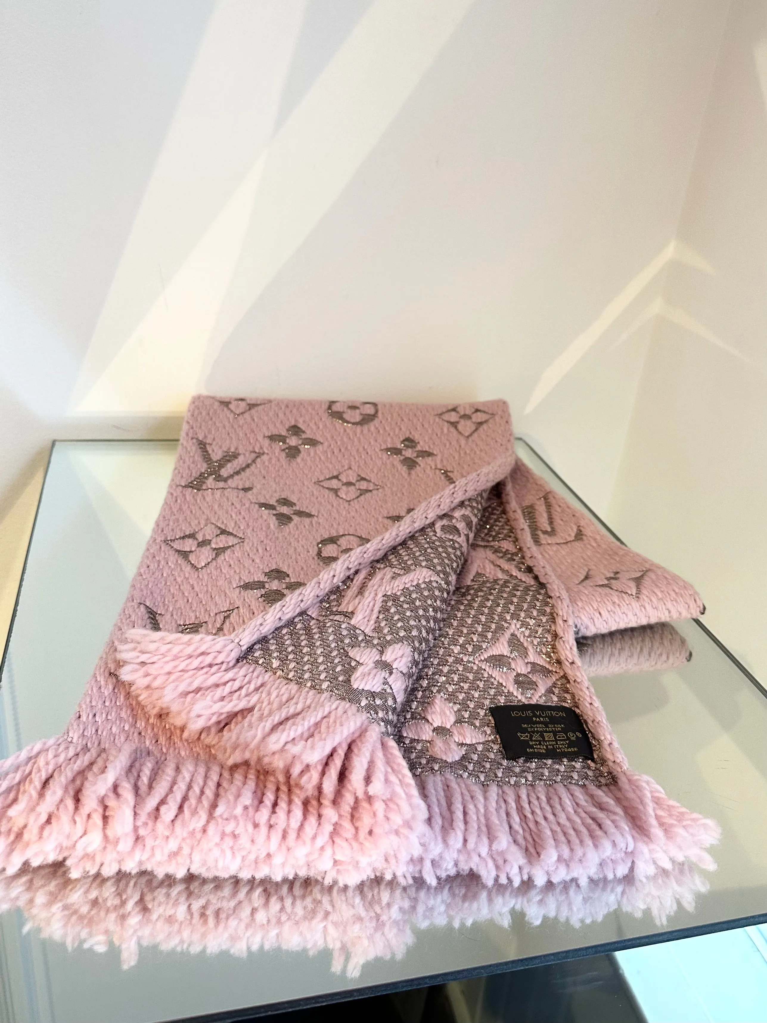 LOUIS VUITTON Logomania Scarf