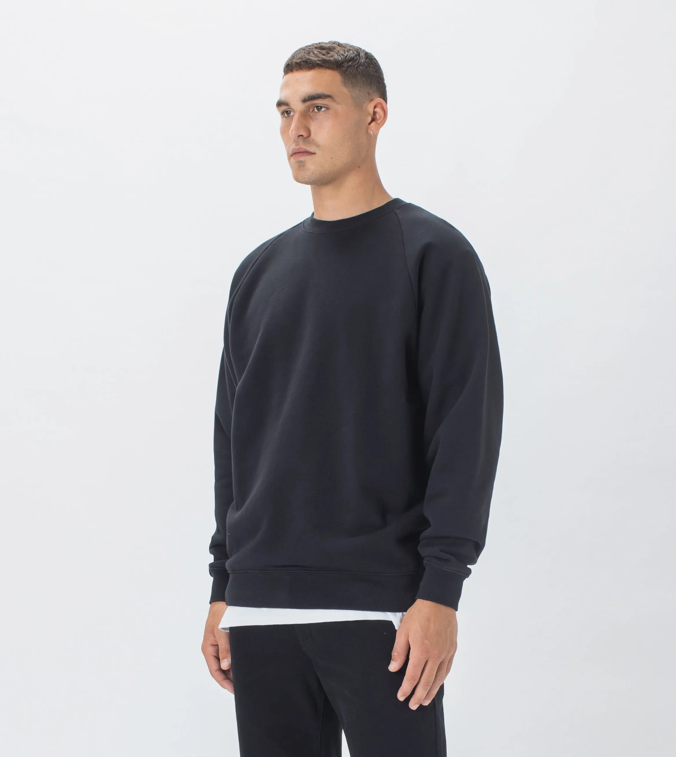 Lowgo Raglan Crew Sweat Black