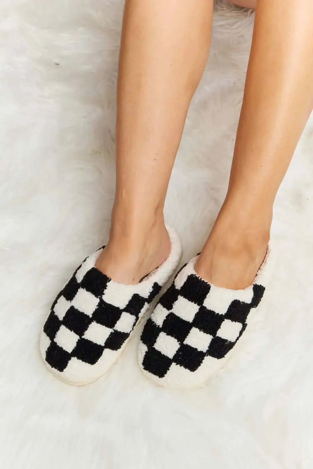 Melody Checkered Print Plush Slippers