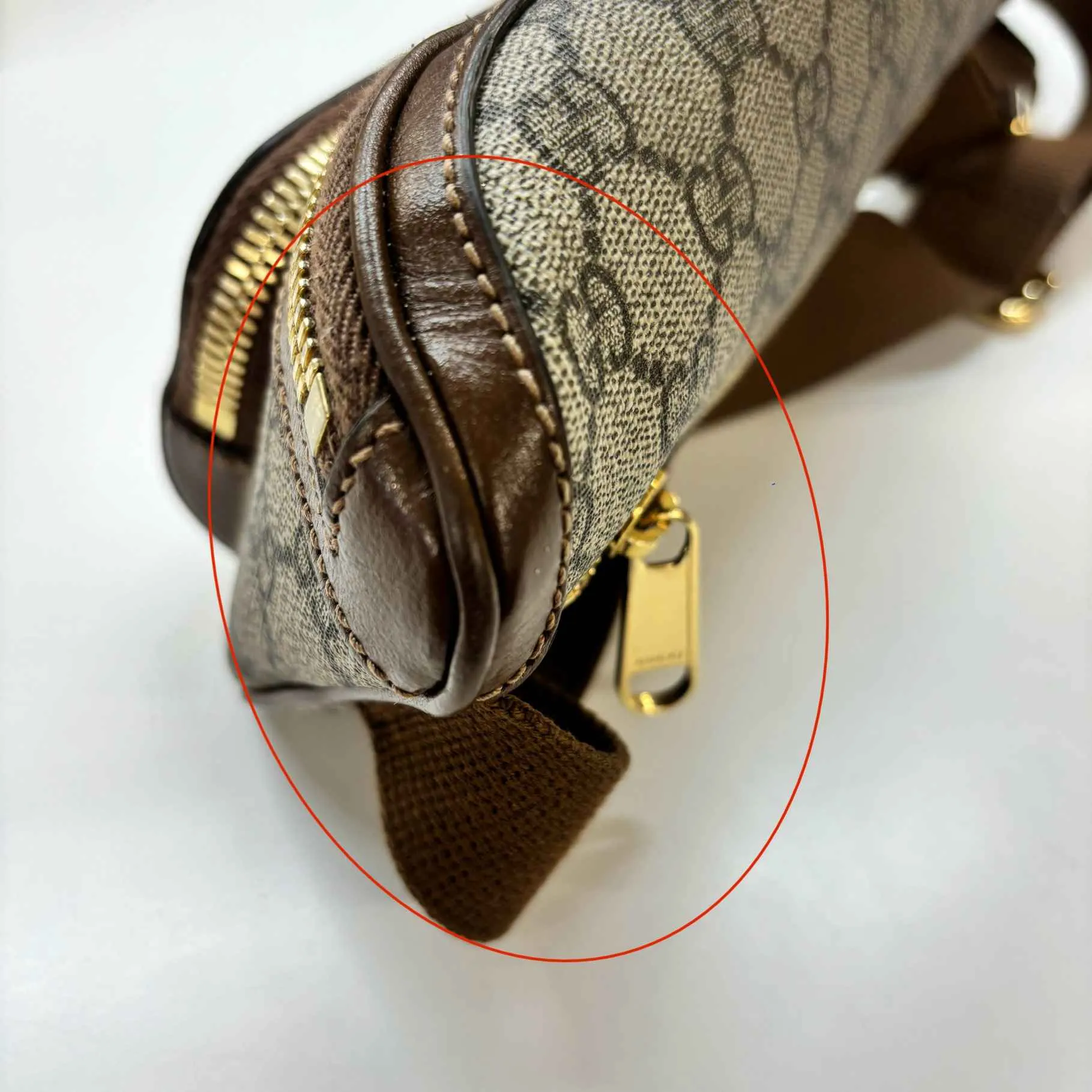 Men's Gg Supreme Belt Bag Beige