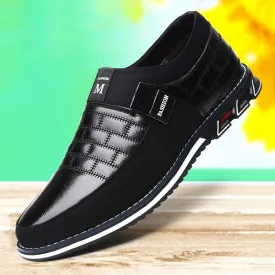 Men's leather casual shoes sneakers fashion trend flat all-match leather shoes work leather leather large size  new shoes