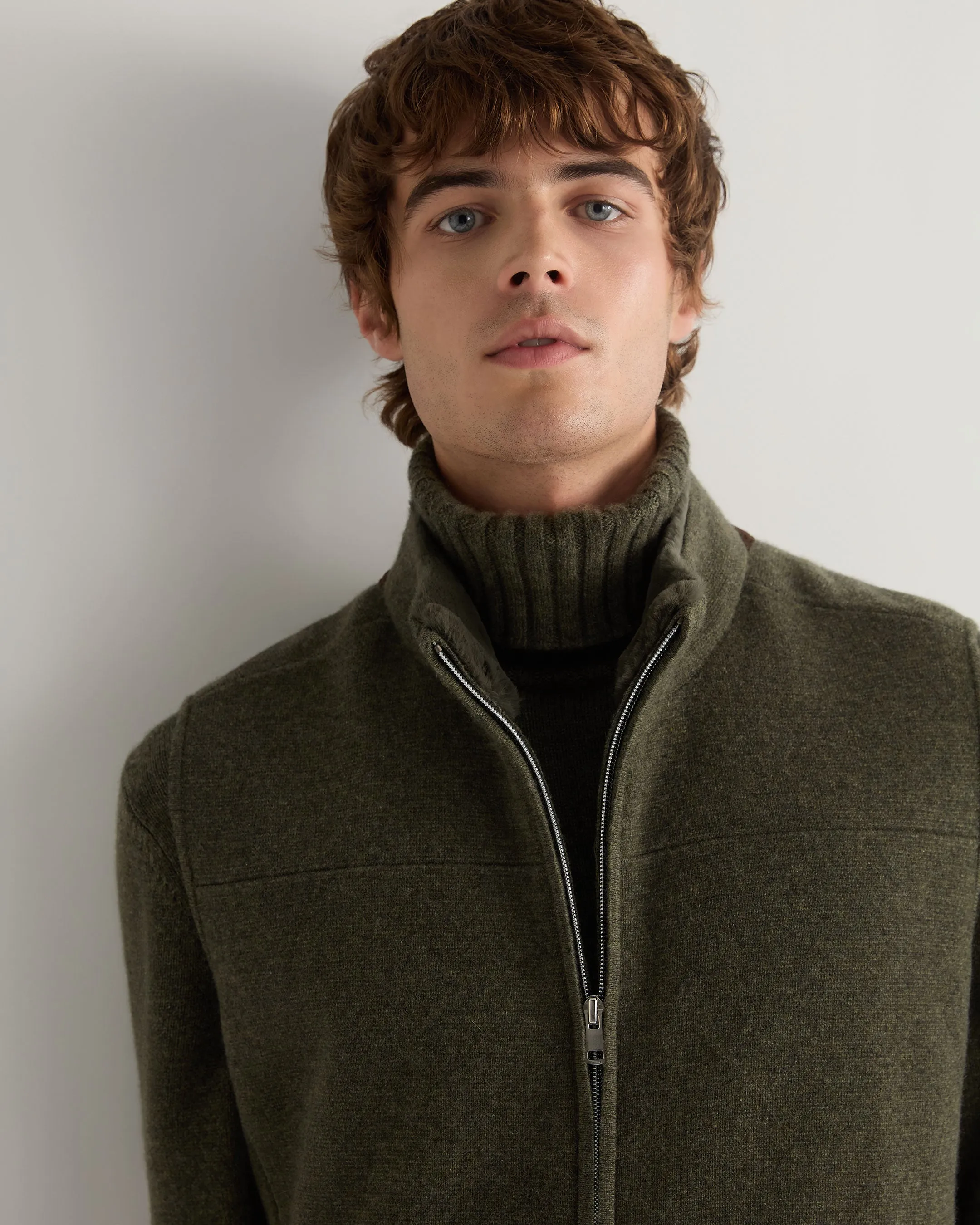 Men's Rex Trim Cashmere Gilet Moss Green