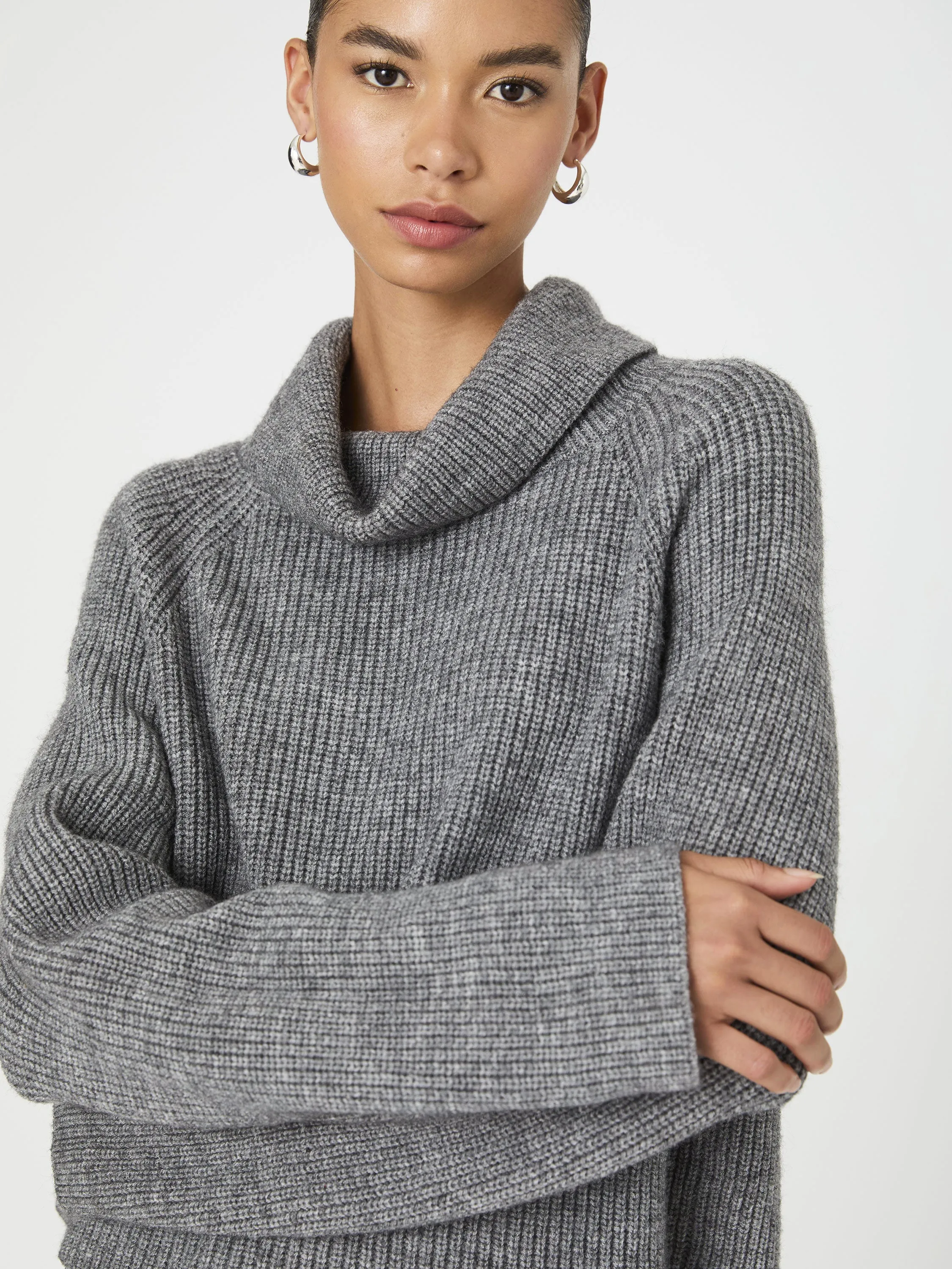 Mersai Turtleneck Sweater