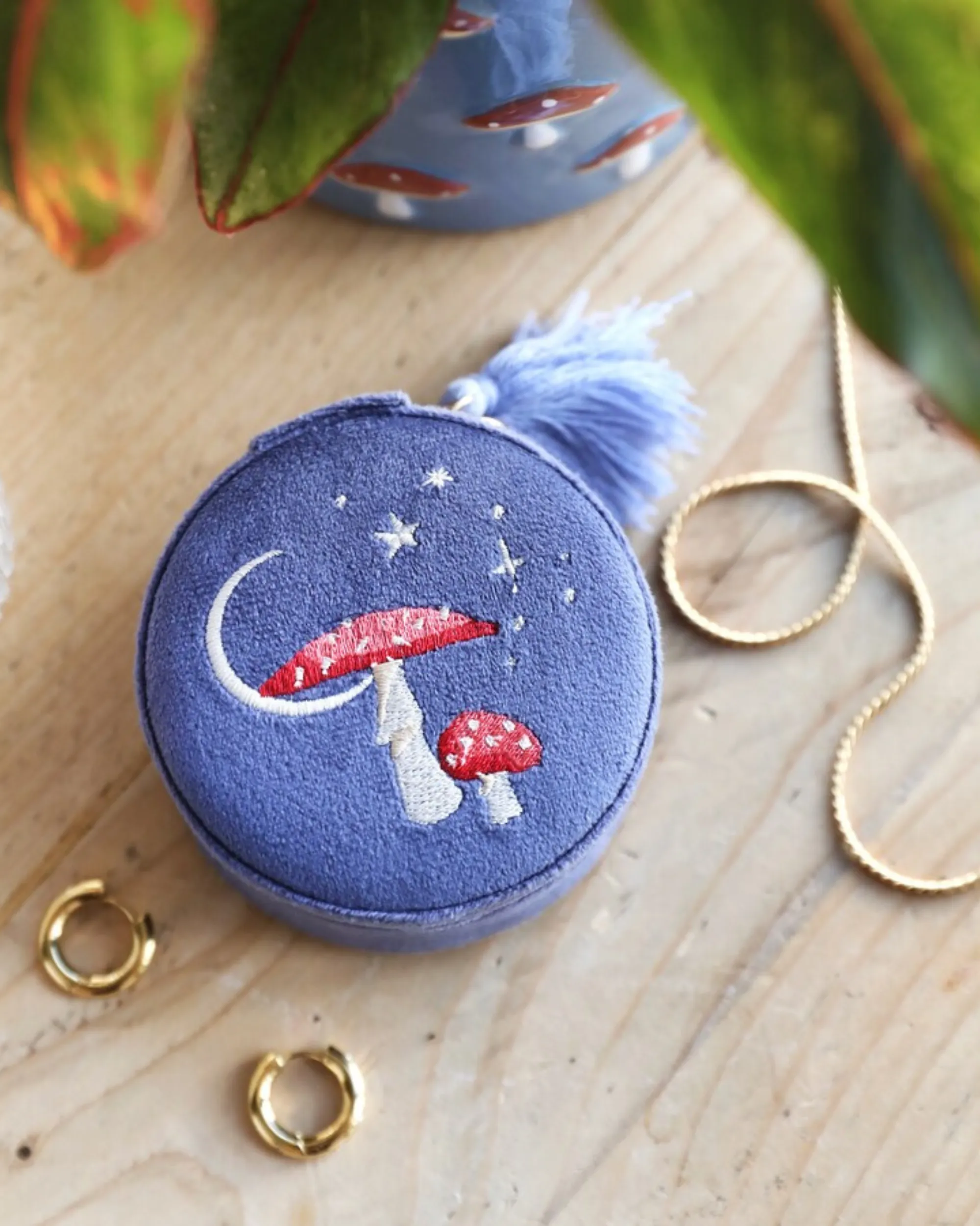 Moonrise Round Jewelry Case