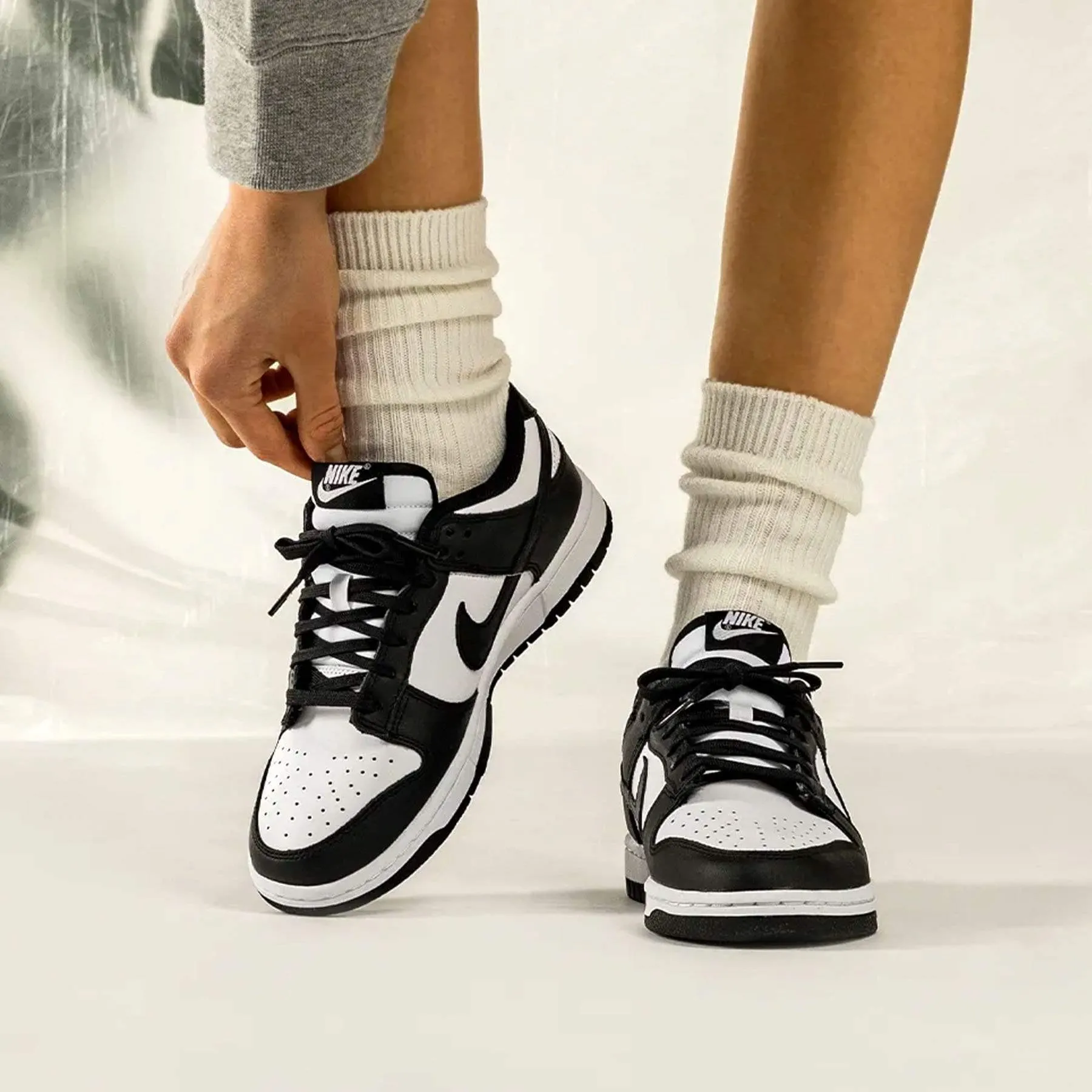 Nike Dunk Low Wmns 'Black White'