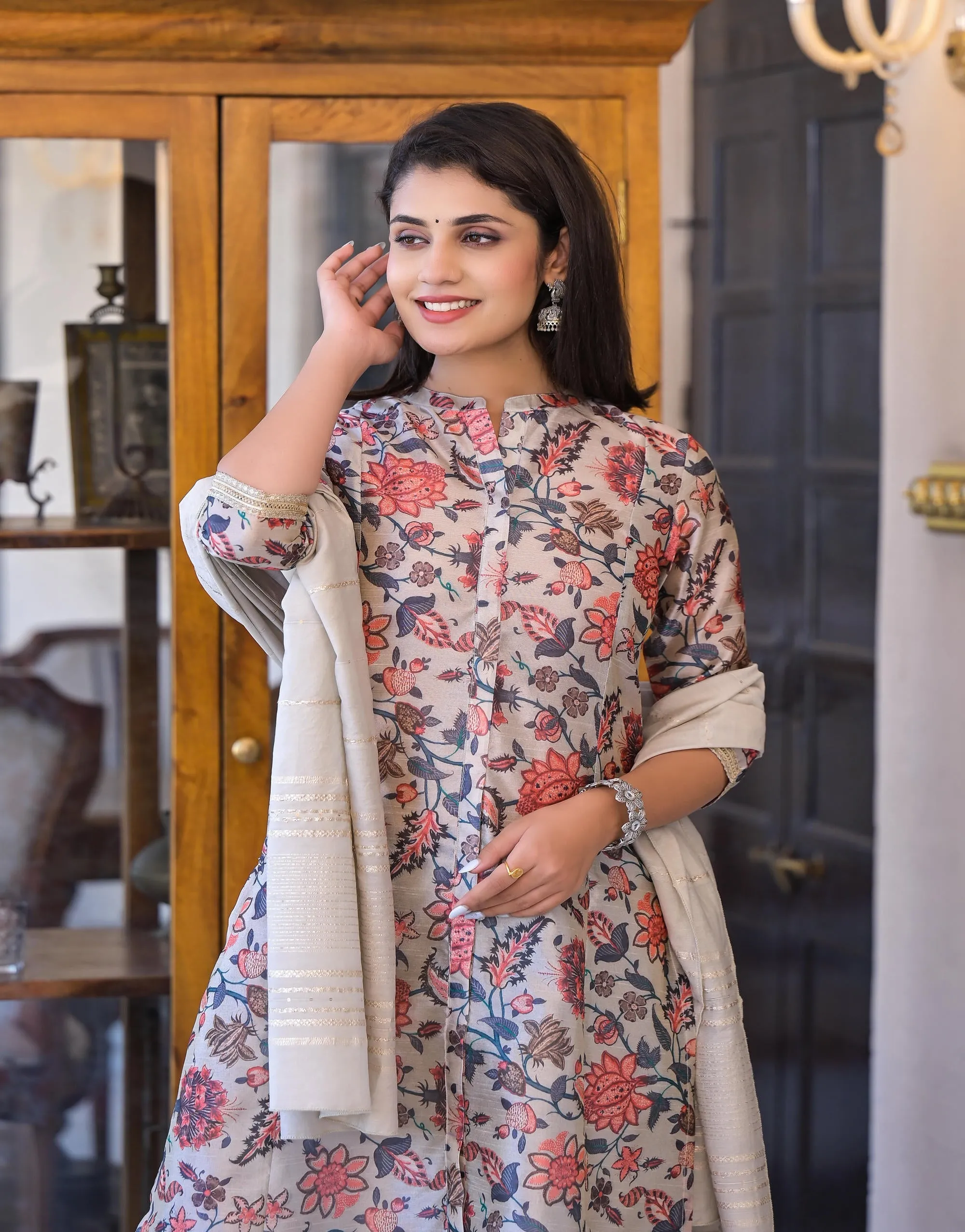 Off White Floral Printed Silk Kurta Set With Sequins