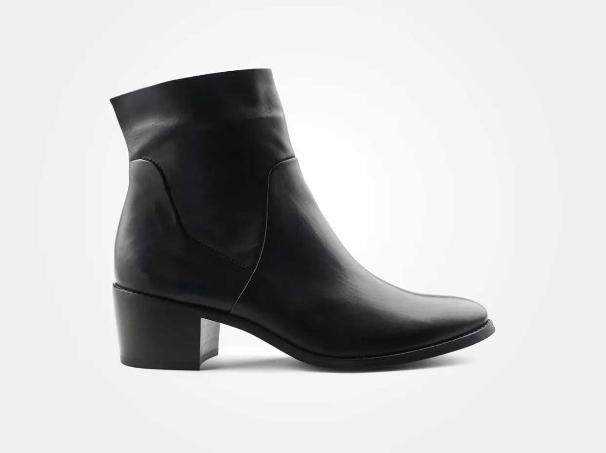 Paul Green Black Leather Ankle Boot