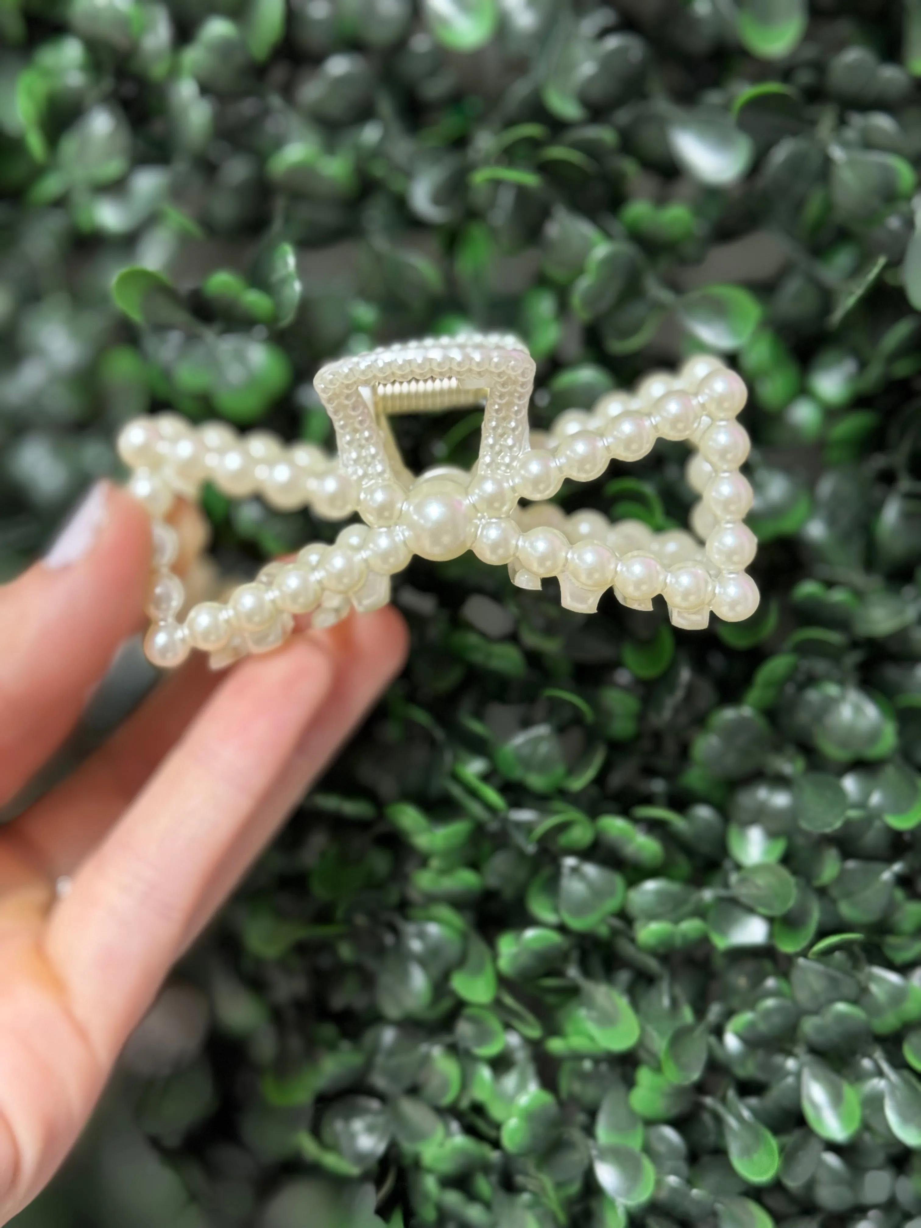 Pearl Ribbon Clip