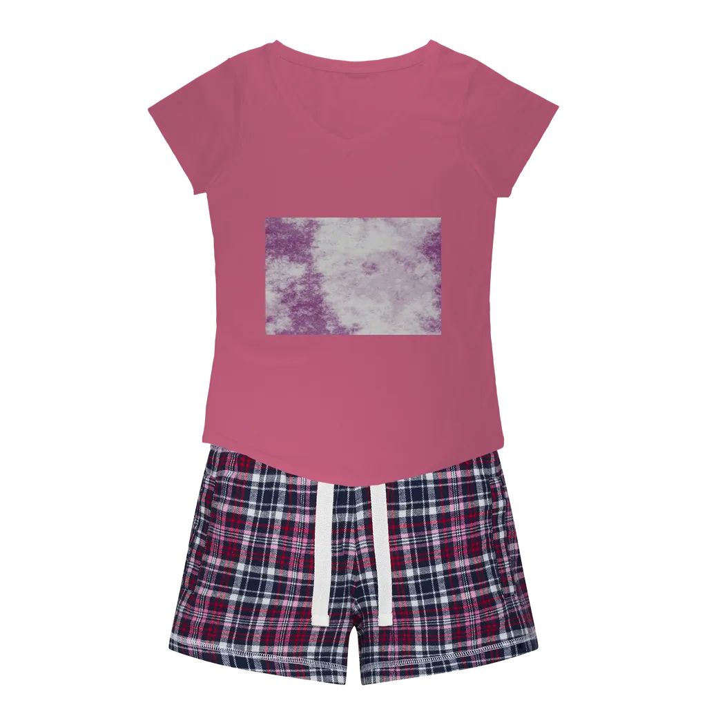 pexels-kelly-johnson-4767050 Women's Sleepy Tee and Flannel Short