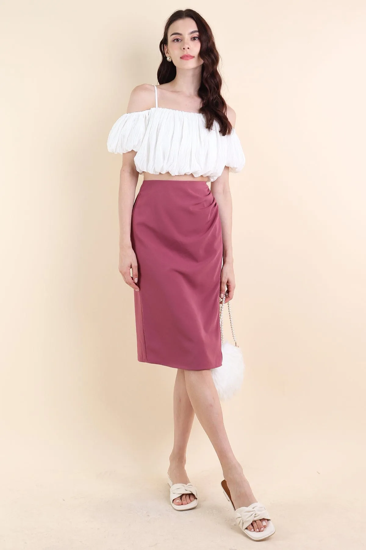 PIA RUCHED SLIT MIDI SKIRT IN BERRY