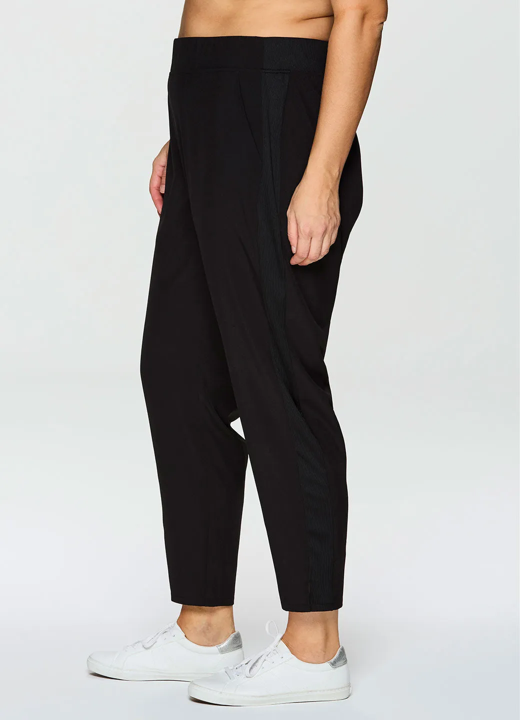 Plus Everyday Ribbed Ankle Pant