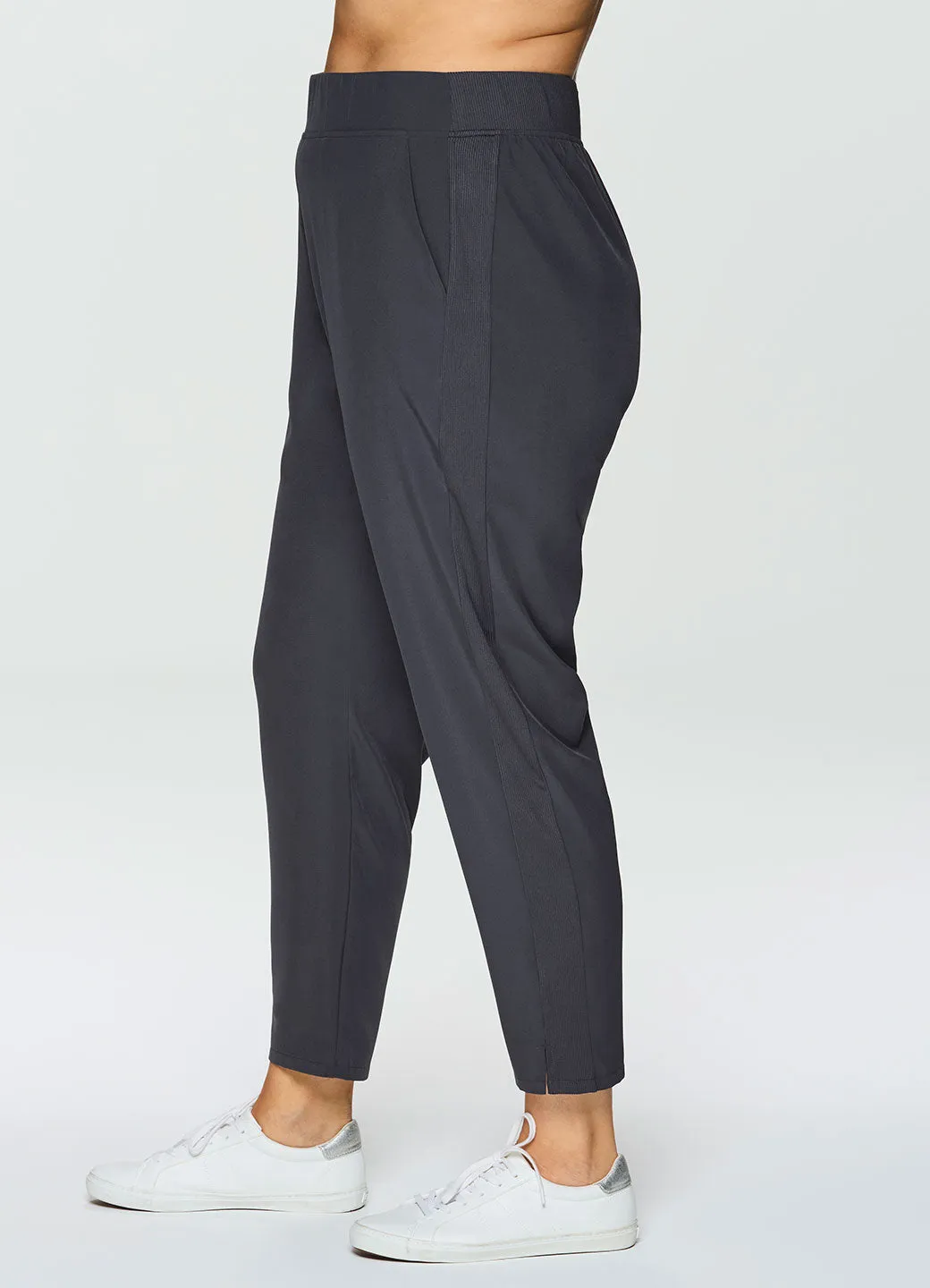 Plus Everyday Ribbed Ankle Pant