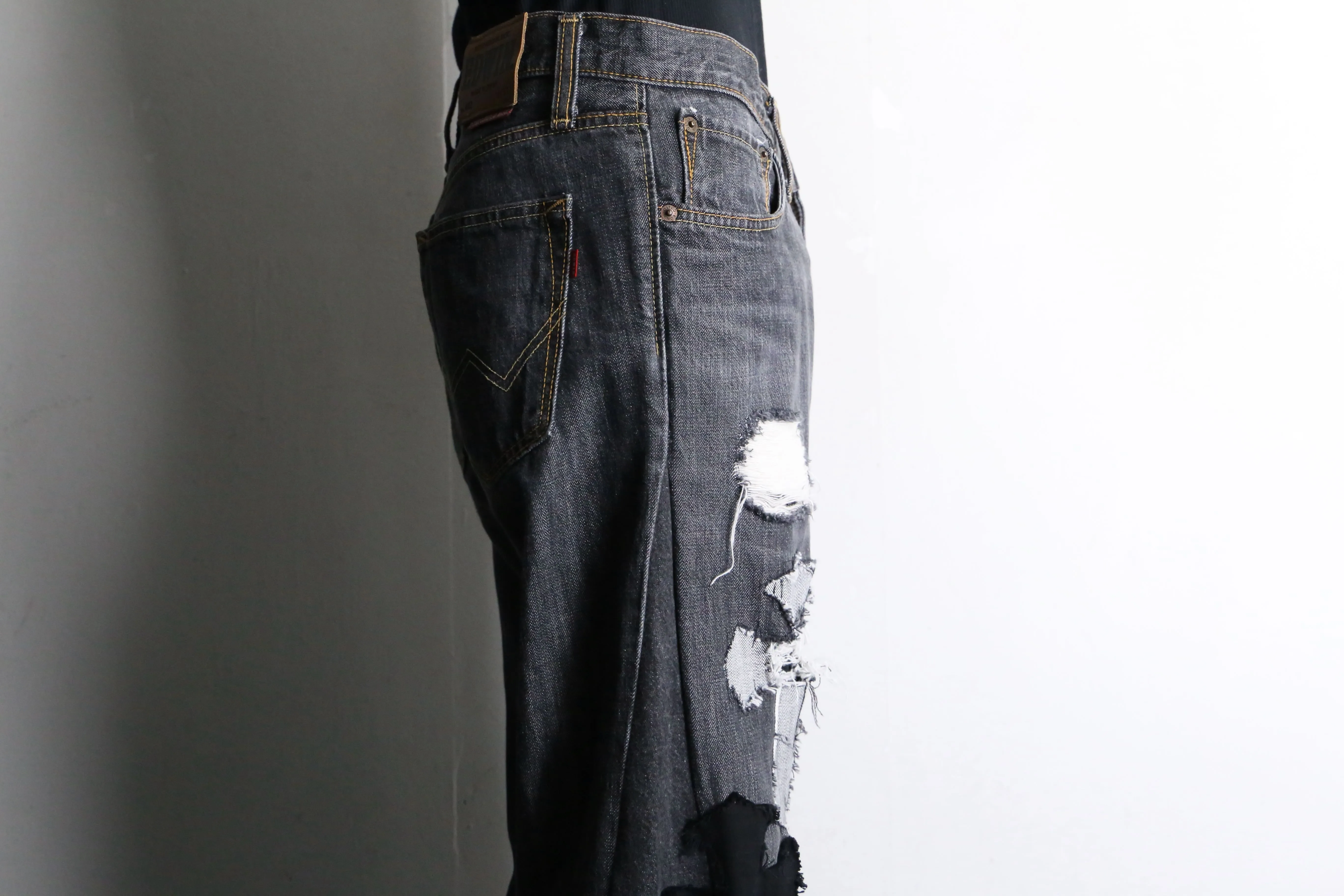 "Re:make" rosary design flare denim