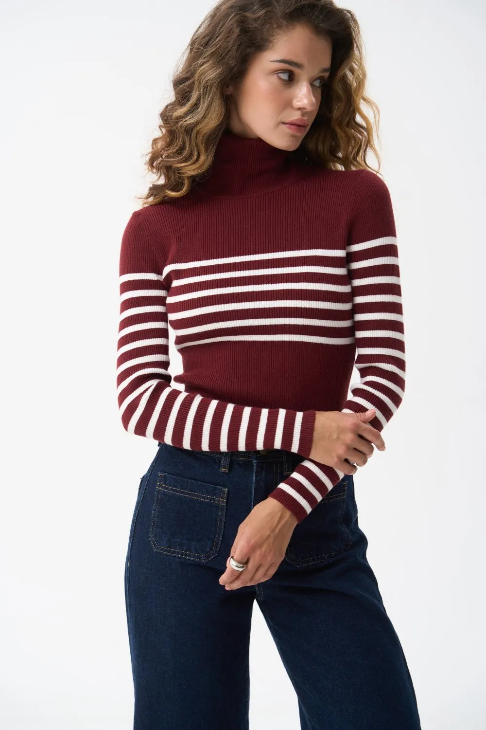 Red turtleneck sweater with a milky stripe