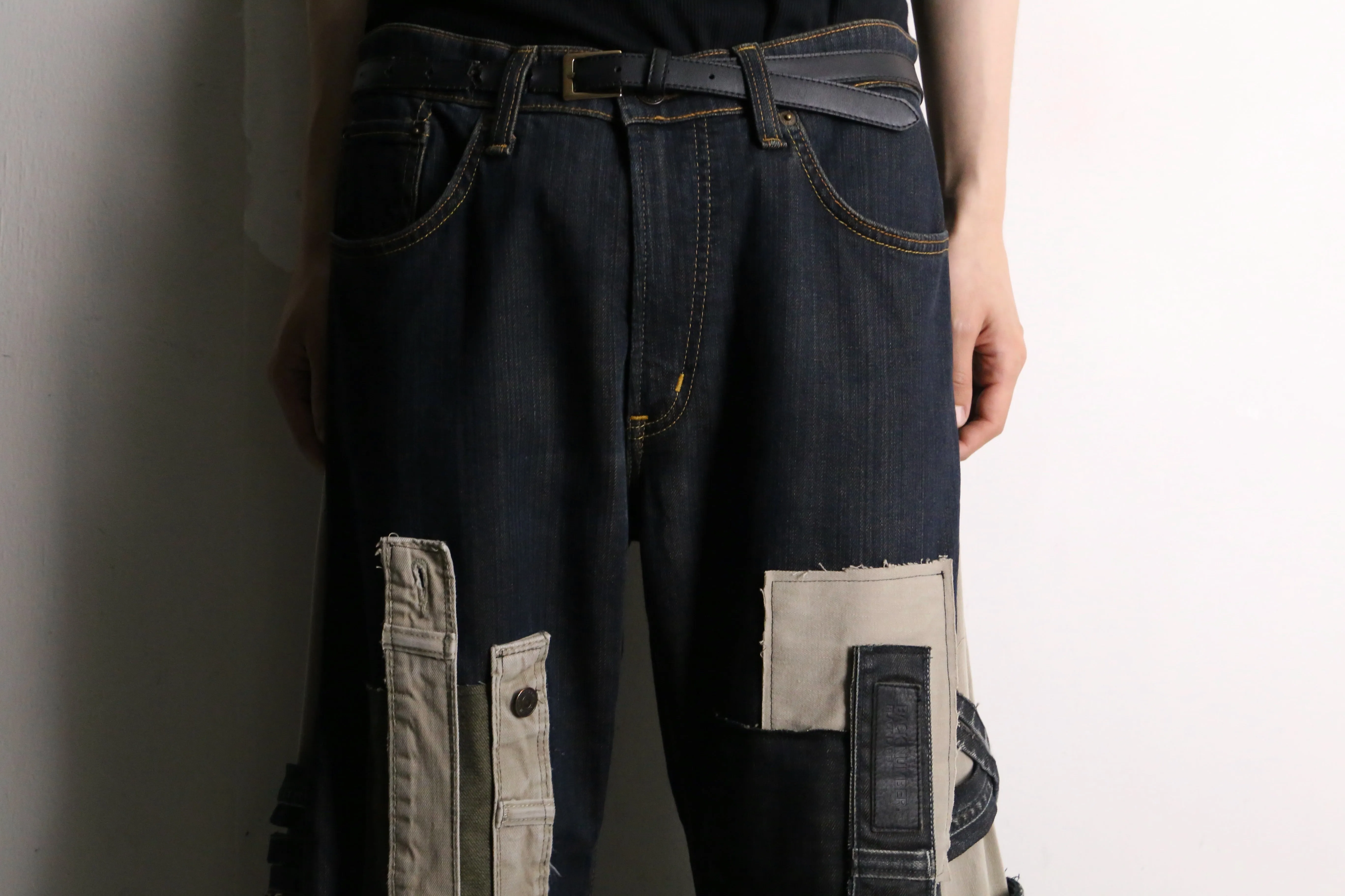 remake "再構築" beige×black docking wide flare denim