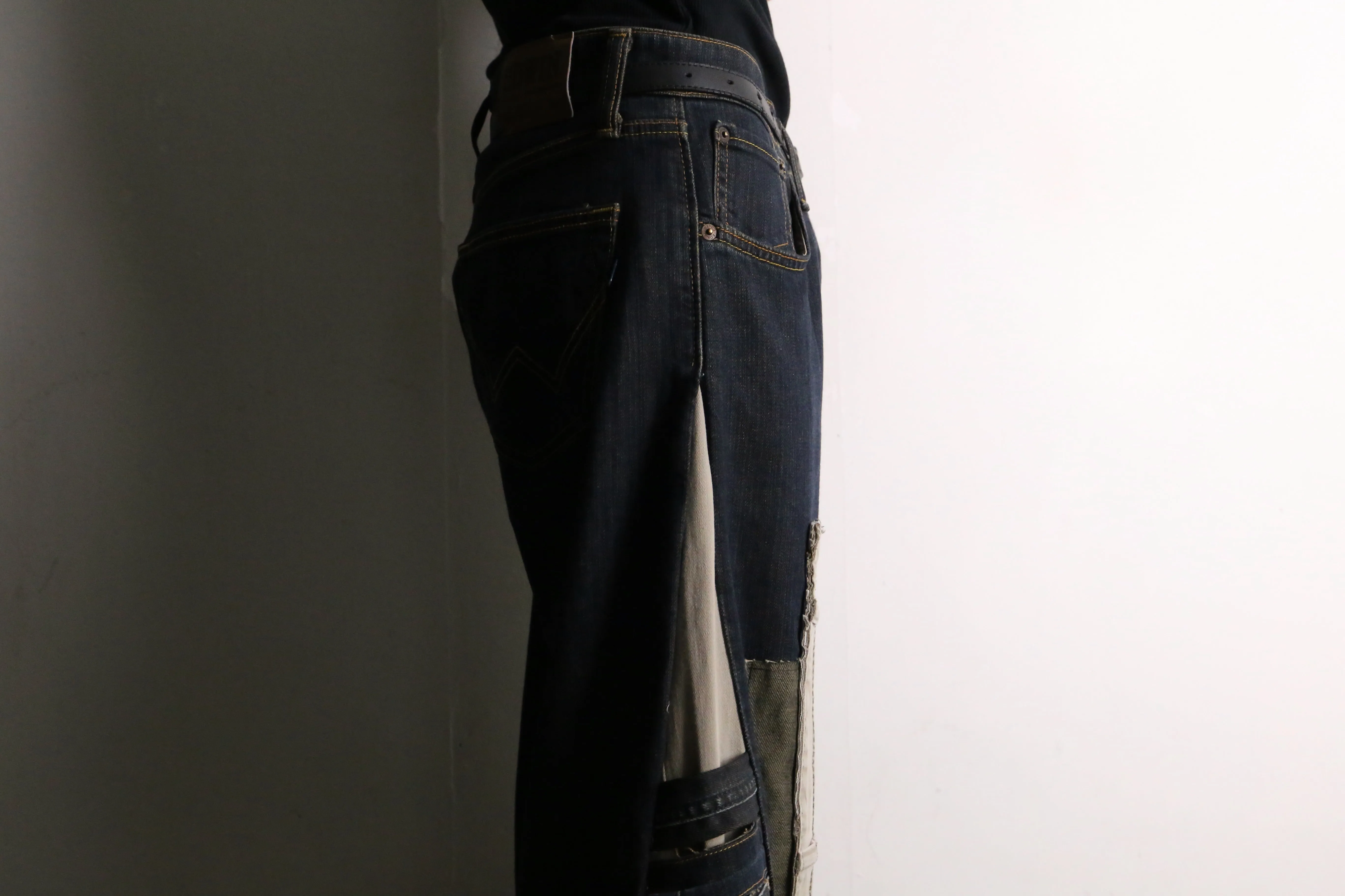 remake "再構築" beige×black docking wide flare denim