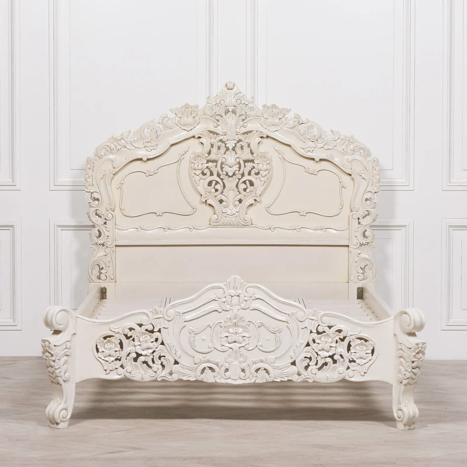 Rococo 4Ft6 Double Size Carved Bed