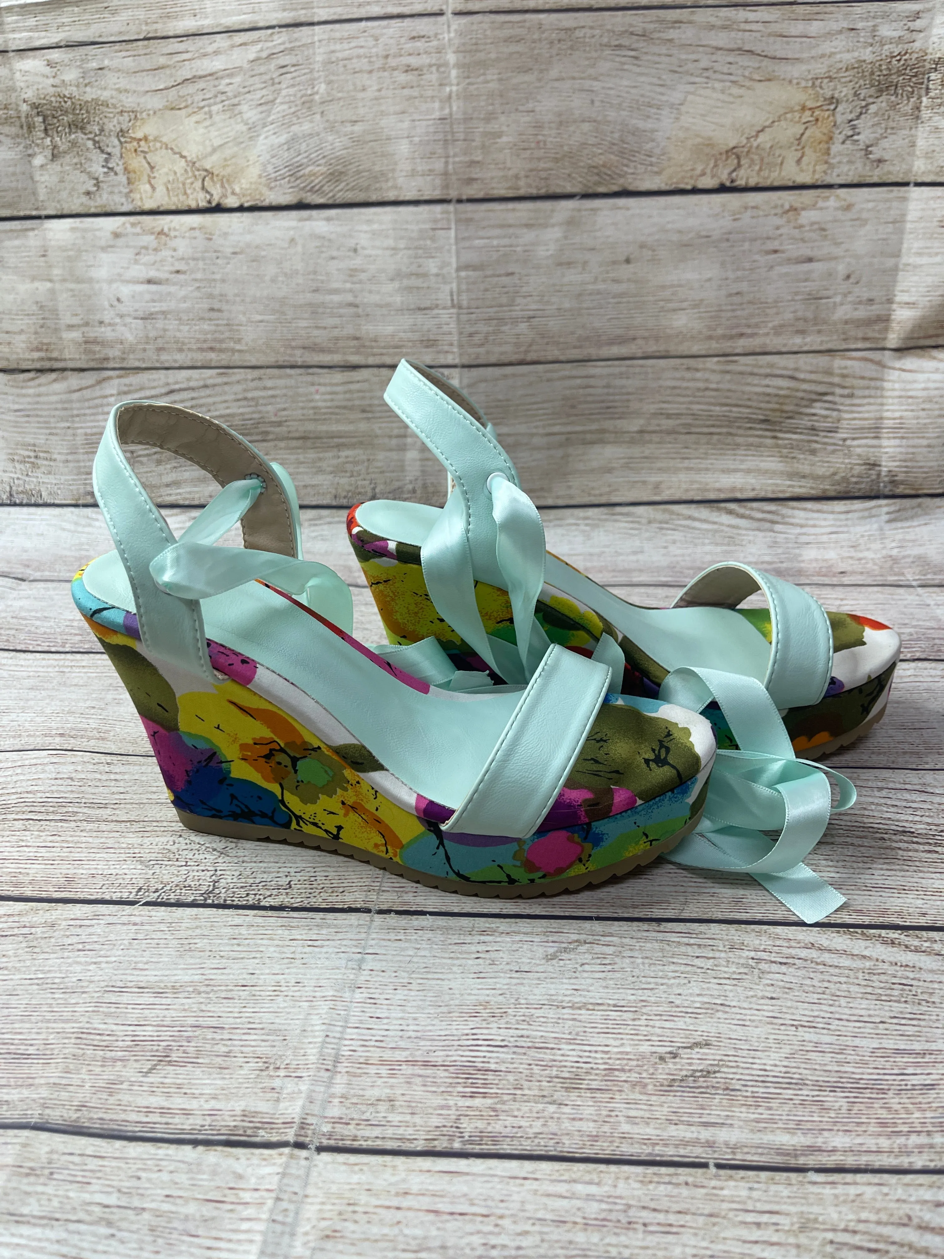 Sandals Heels Wedge By Clothes Mentor  Size: 7.5