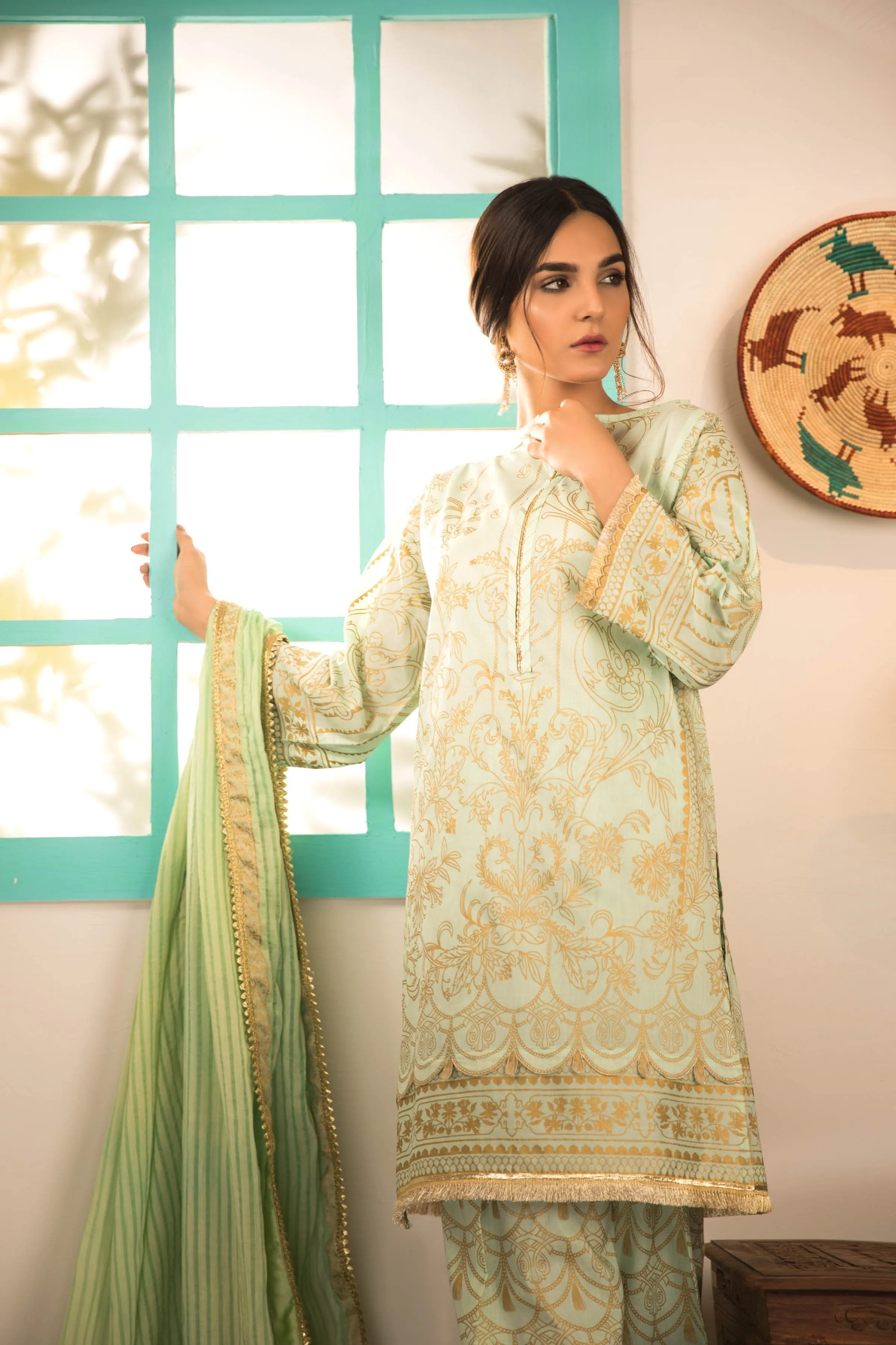 Sapphire Naqsh Dar Lawn Eid Collection Vol-V – Floral Door B